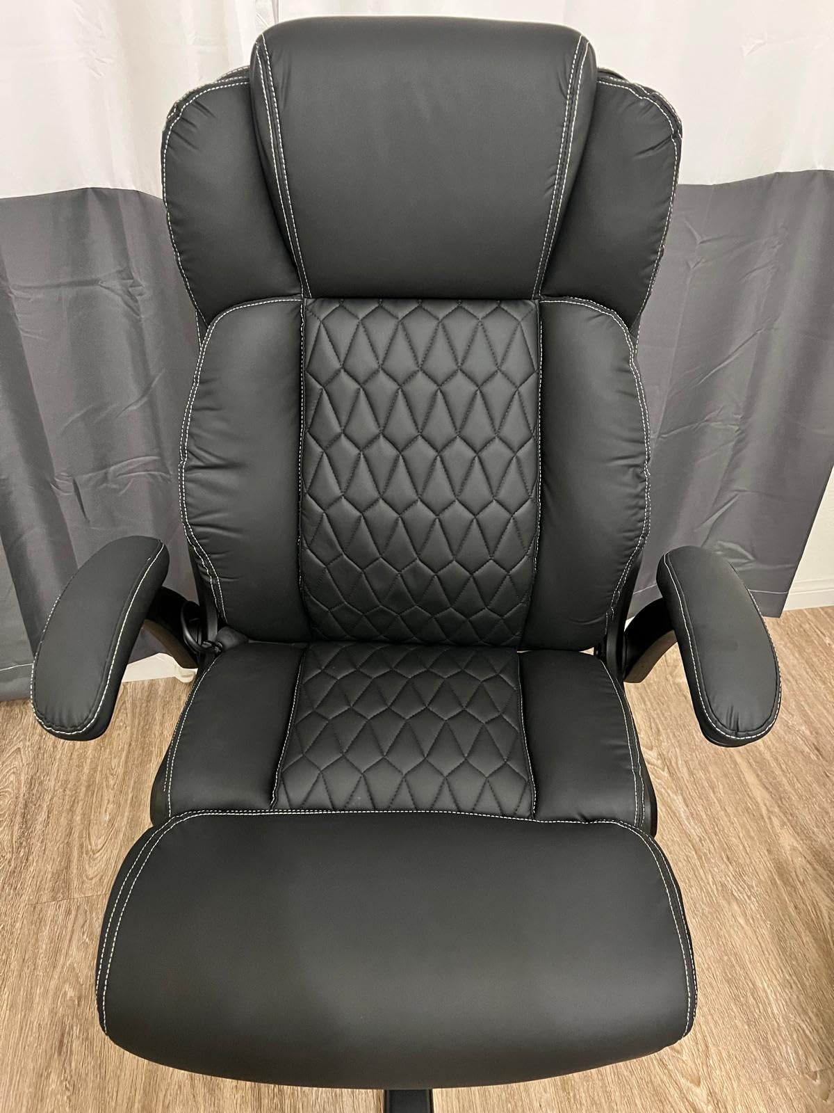 700lbs Big and Tall Office Chair - Heavy Duty Executive Desk Chair with Inflatable Lumbar Support, Extra Wide Padded Seat, Flip-up Arms, Metal Base & Quiet Rubber Wheels, High Back Ergonomic Chair customer photo 1