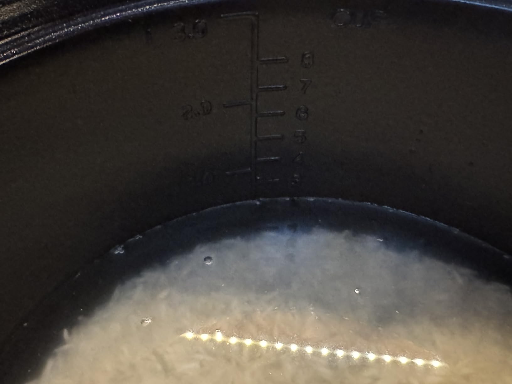 BLACK+DECKER 3-Cup Rice Cooker with Ceramic Pot, Surf Spray | Compact rice cooker with ceramic nonstick pot, automatic keep warm and one-touch operation. customer photo 1