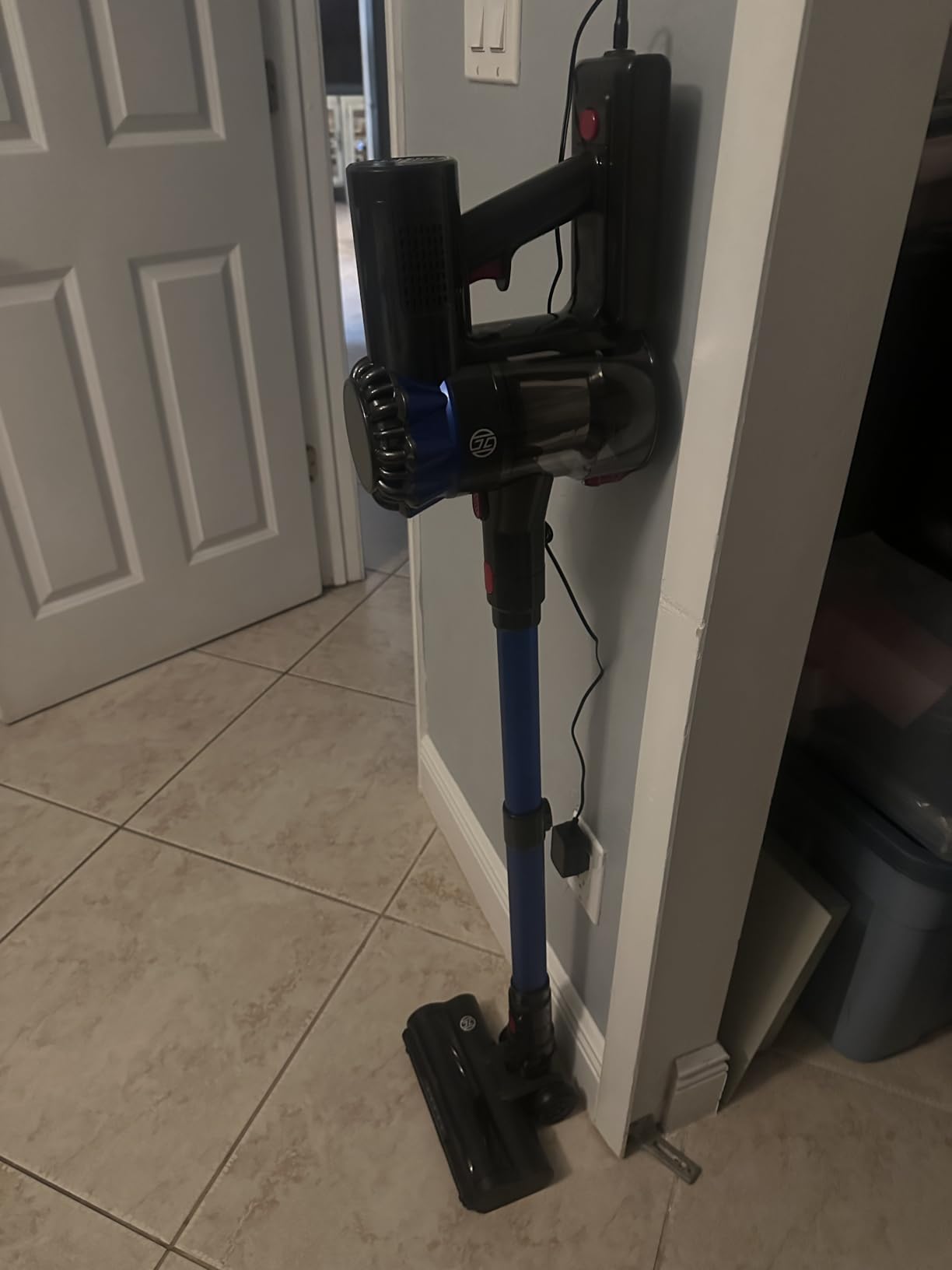 Cordless Vacuum Cleaner, 600W 50Kpa 65Mins Cordless Stick Vacuum with Self-Standing, Touch Screen, Anti-Tangle Wireless Vacuum, Vacuum Cleaners for Home/Pet Hair/Carpets/Hardwood Floor customer photo 1