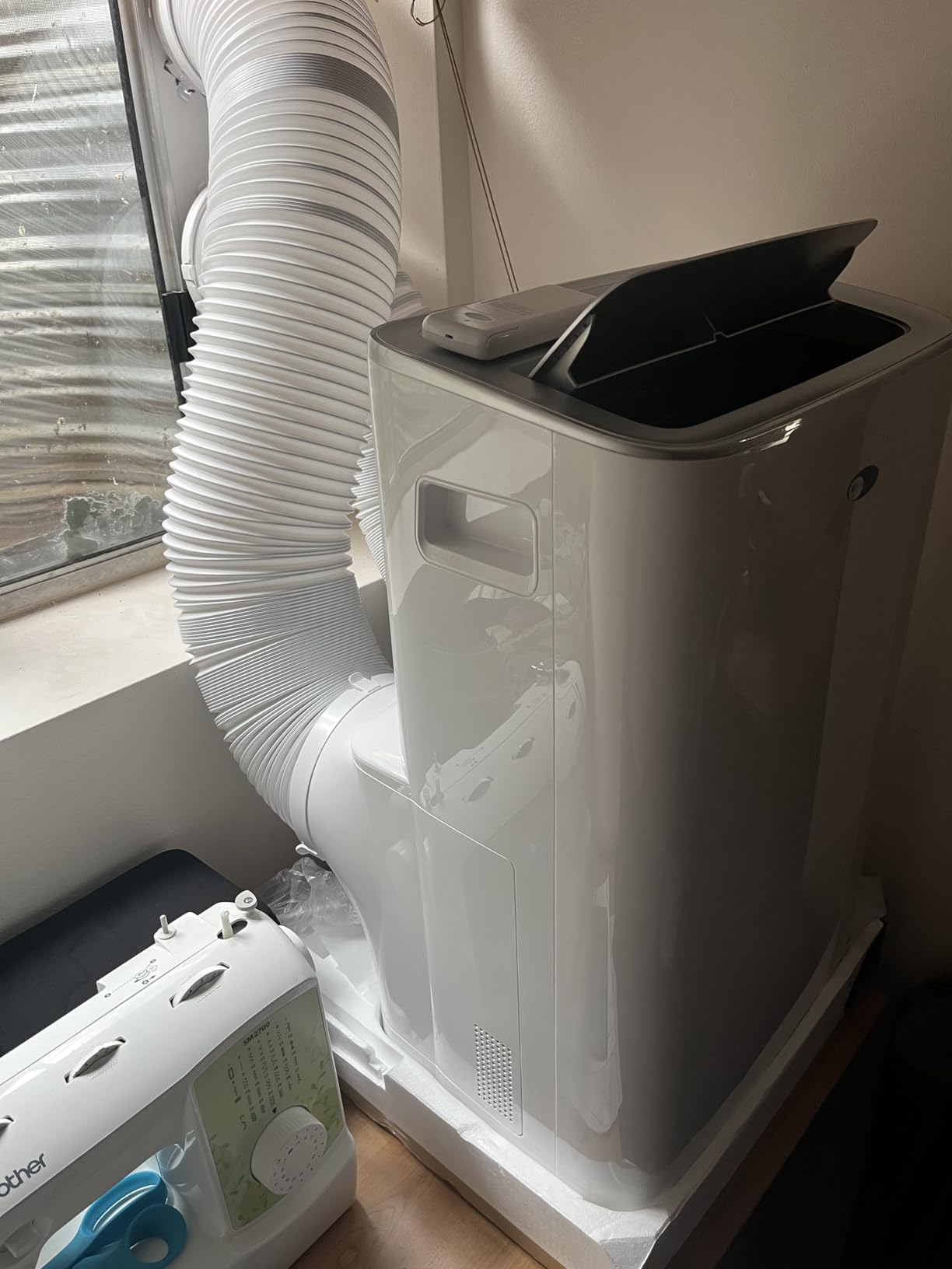 Whynter Portable Air Conditioner 13000 BTU Dual Hose Smart Wi-Fi ARC-1280WX | Full Thermostatic Temperature Control, Cools and Dehumidifies Rooms with Easy Setup, Backed by Whynter Reliability customer photo 2