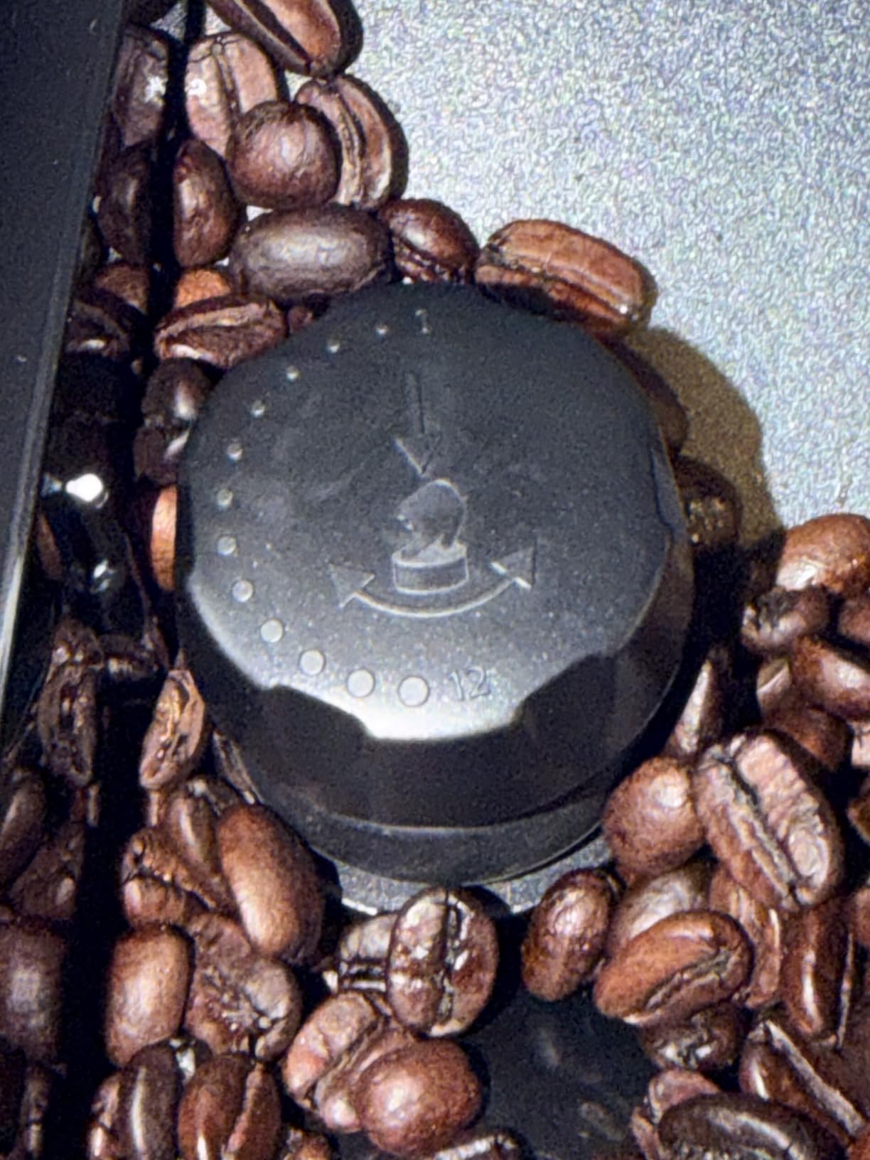 PHILIPS 2300 Series Fully Automatic Espresso Machine with LatteGo Milk System and Ceramic Grinder customer photo 1