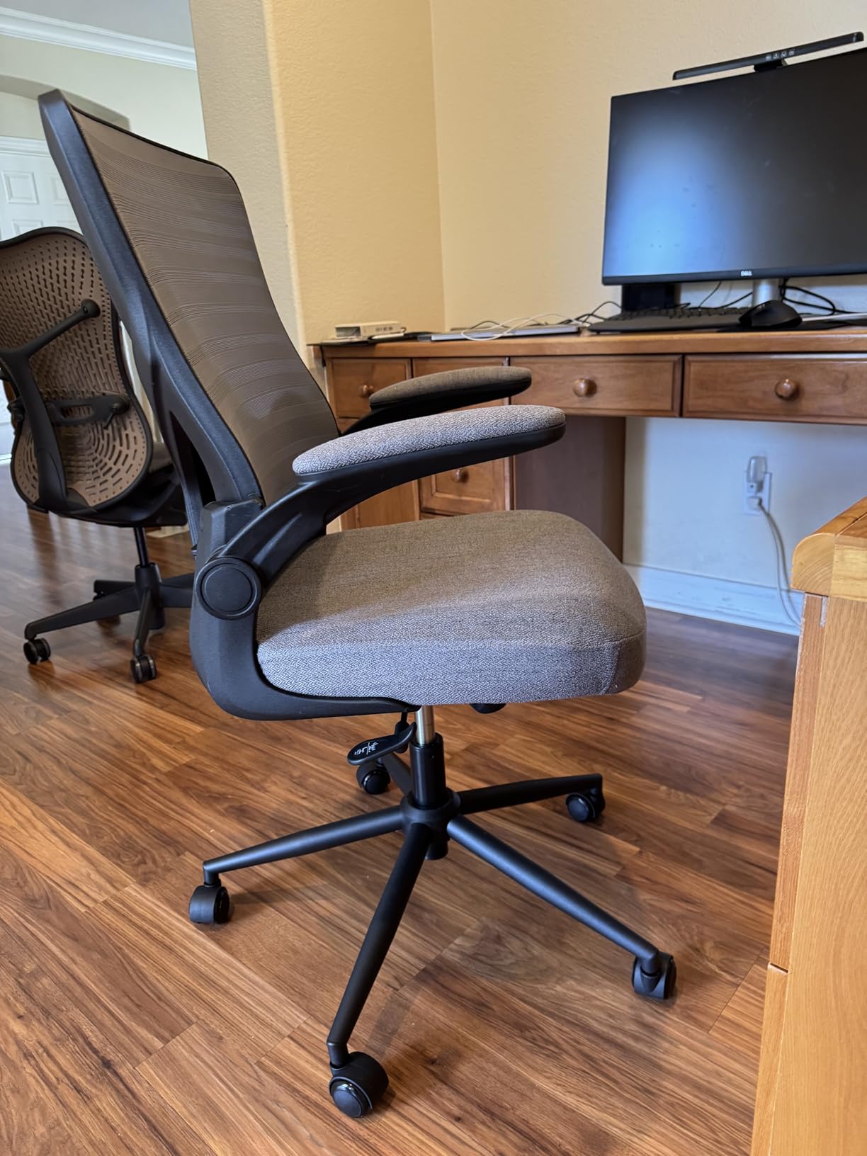 Office Chair for Long Hours & Back Pain Relief - 4