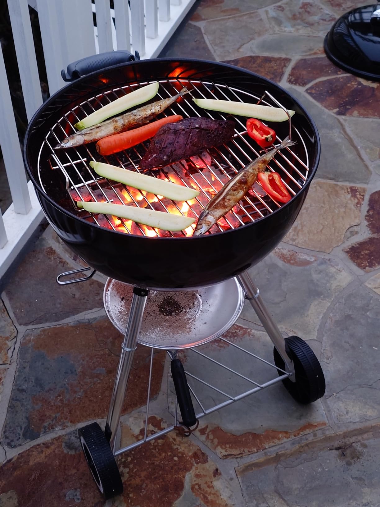 Weber® Original Kettle Charcoal Grill, 18-Inch, Black customer photo 2