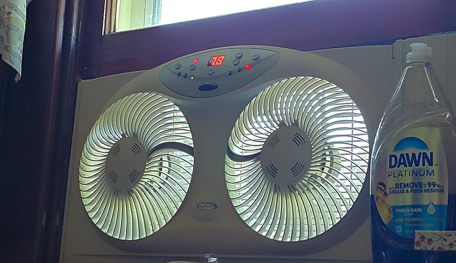 Bionaire Window Fan with Reversible Airflow Blades – 3-Speed Settings, Programmable Thermostat, LED Display, Remote Control, Fits 24–36