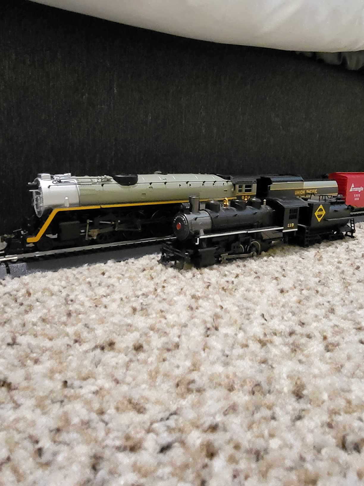 Bachmann Trains - Overland Limited Ready To Run Electric Train Set - HO Scale customer photo 1