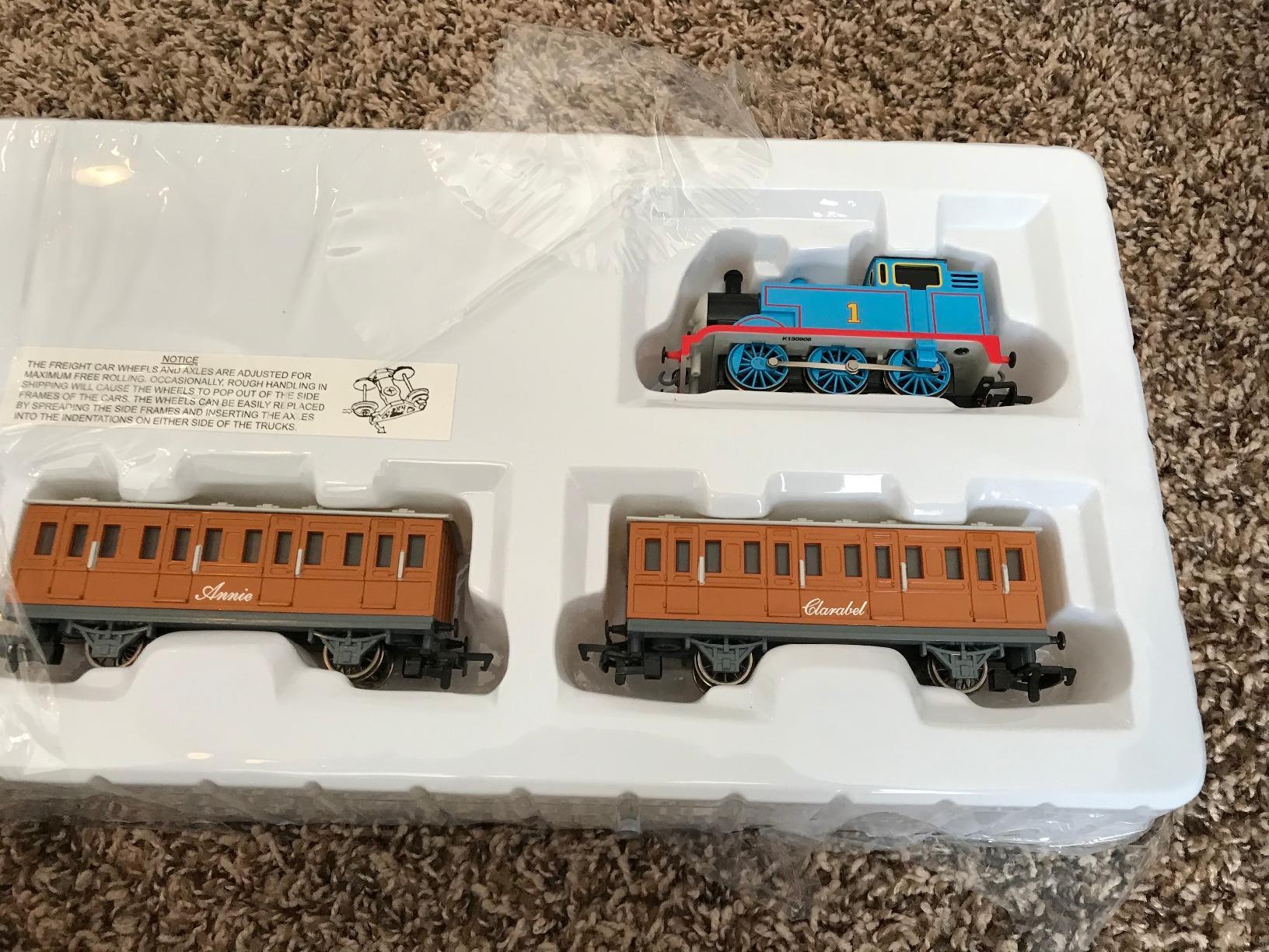 Bachmann Trains Thomas with Annie and Clarabel RTR Electric Train HO Scale customer photo 2