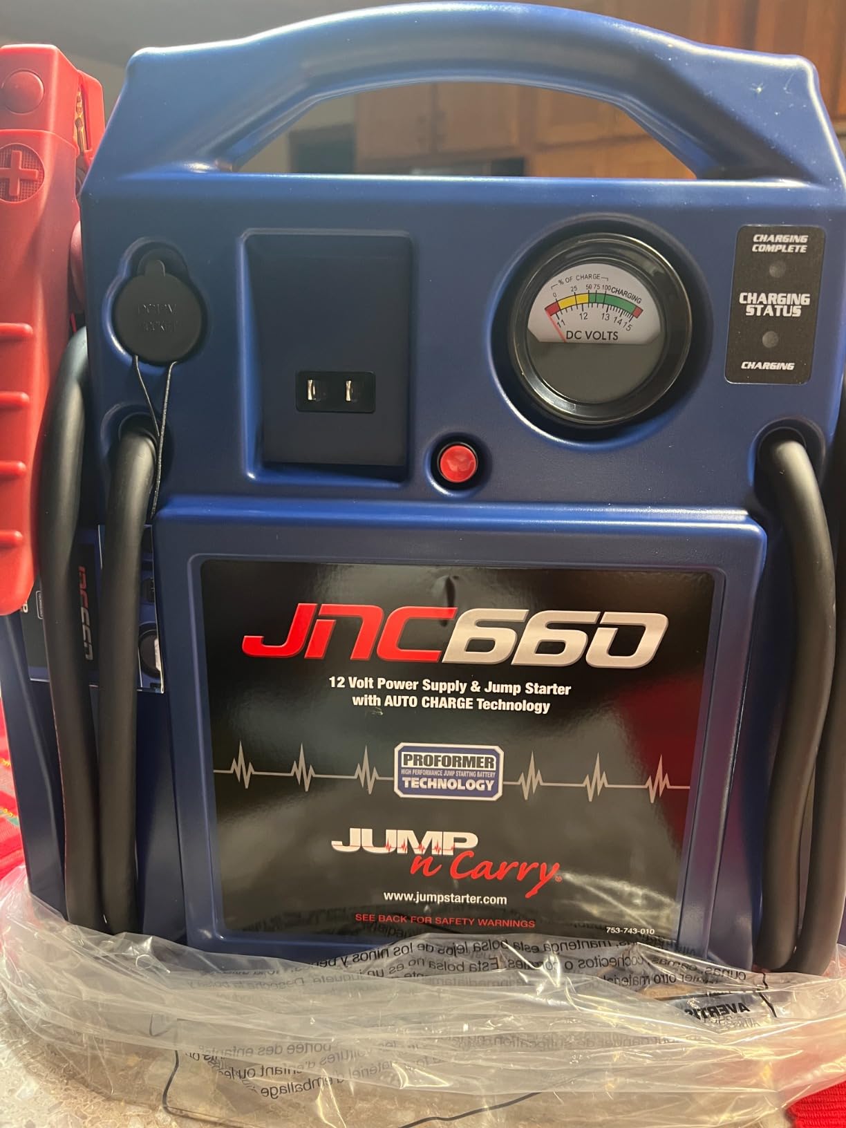 Clore Automotive Jump-N-Carry JNC660 1700 Peak Amp 12 Volt Jump Starter, Blue customer photo 2