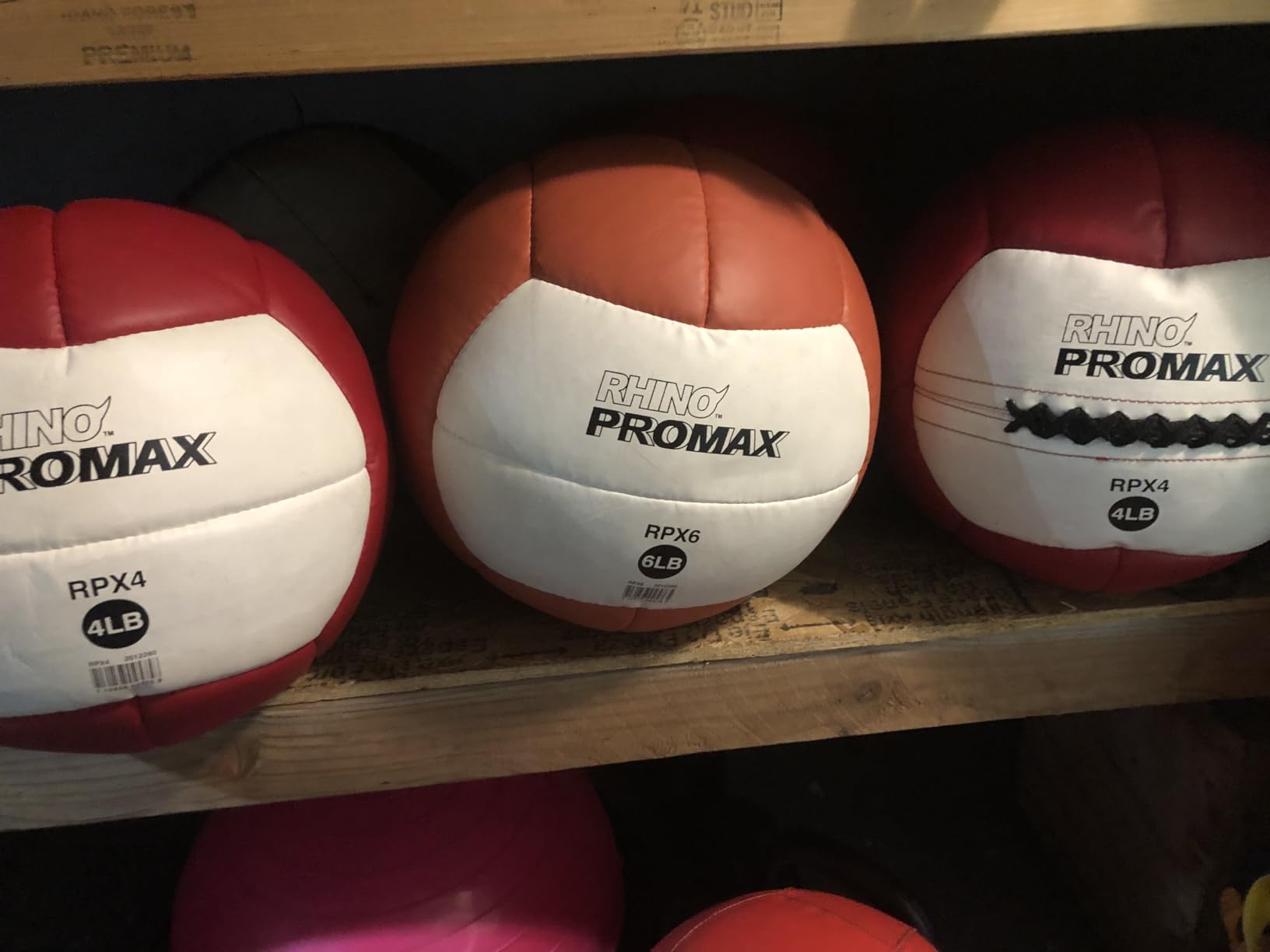 Champion Sports Leather Medicine Balls - Durable Weighted Balls for Strength, Core & Conditioning Training customer photo 1