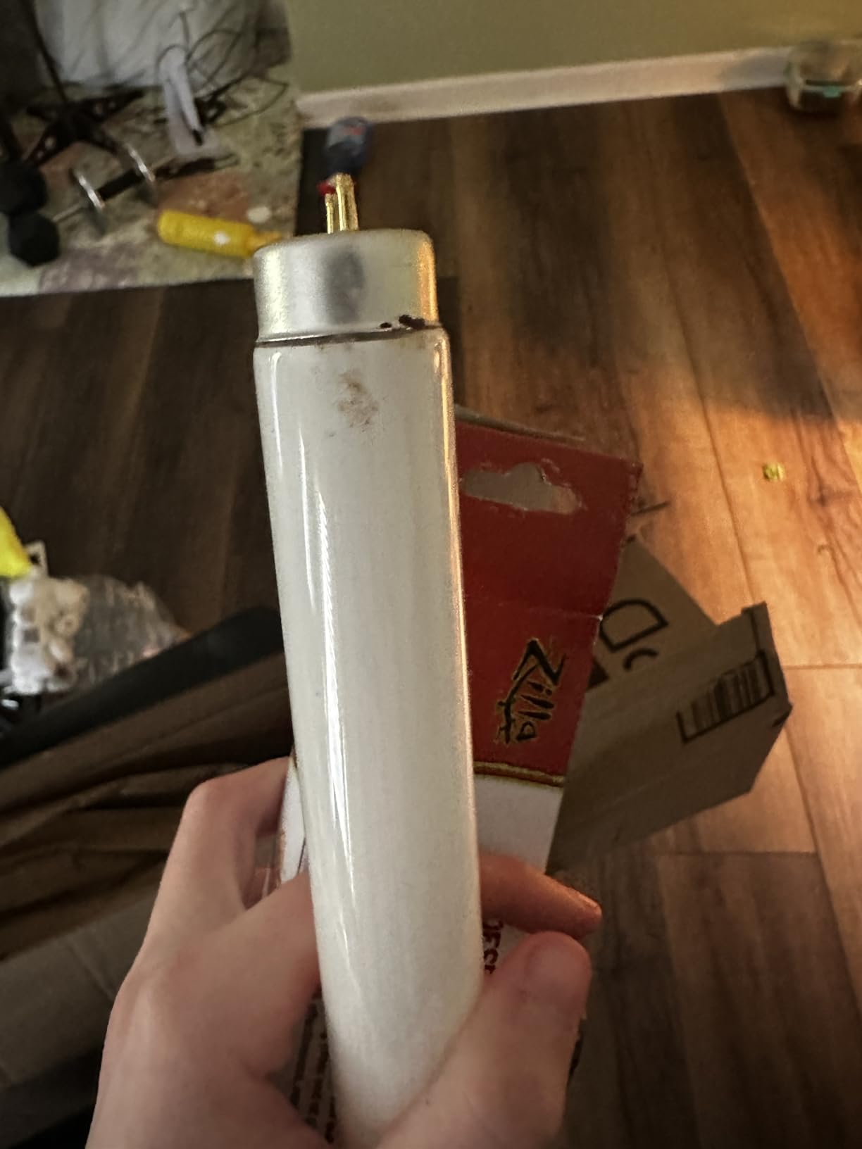 Zilla Desert T8 UVB Fluorescent Light Bulb, 15 Watt customer photo 1