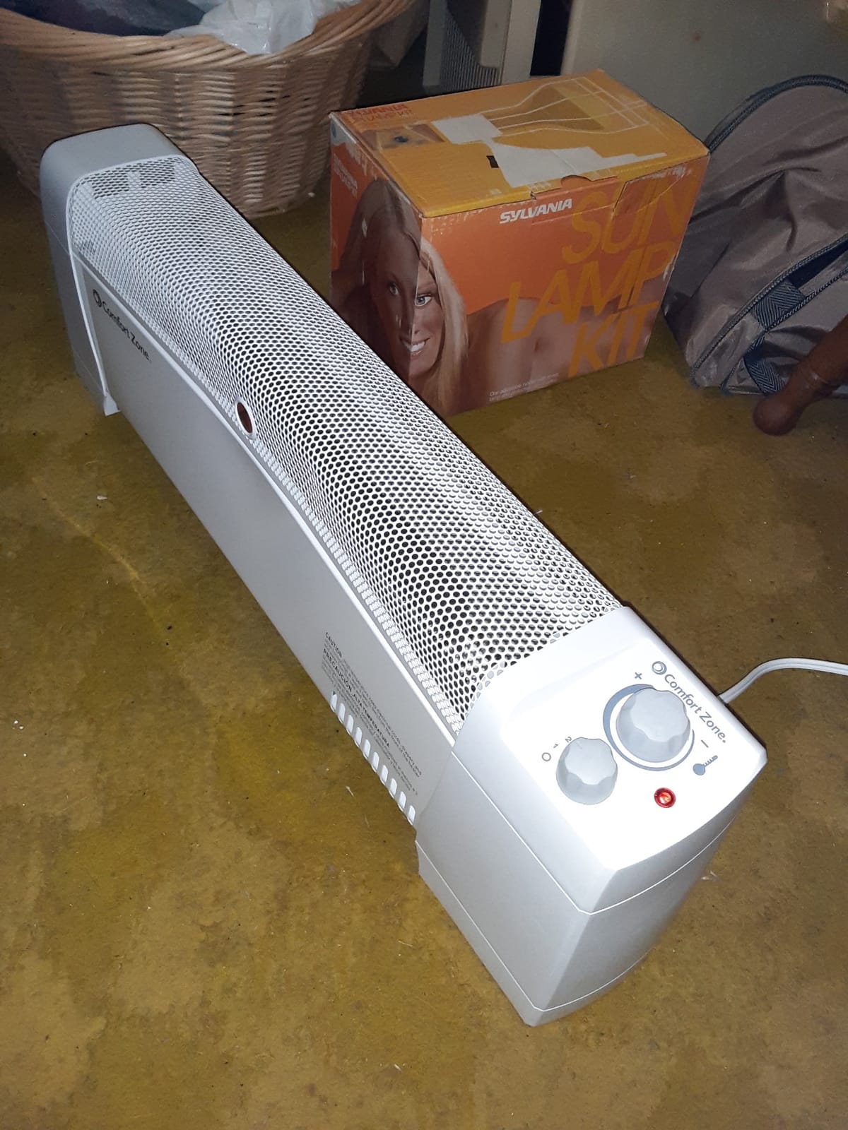 Comfort Zone Electric Baseboard Space Heater with Adjustable Thermostat, Dent-Proof End Panels, Overheat Protection, Tip-Over Switch, & Stay-Cool Body, Ideal for Home, Bedroom, & Office, 1,500W, CZ600 customer photo 1