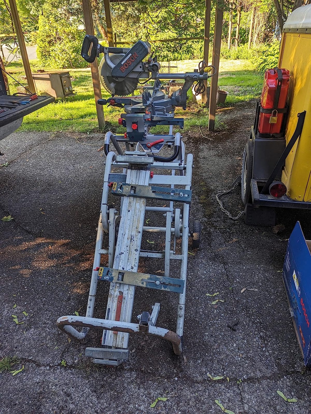 Bosch T4B Gravity-Rise Miter Saw Stand with Wheels customer photo 2