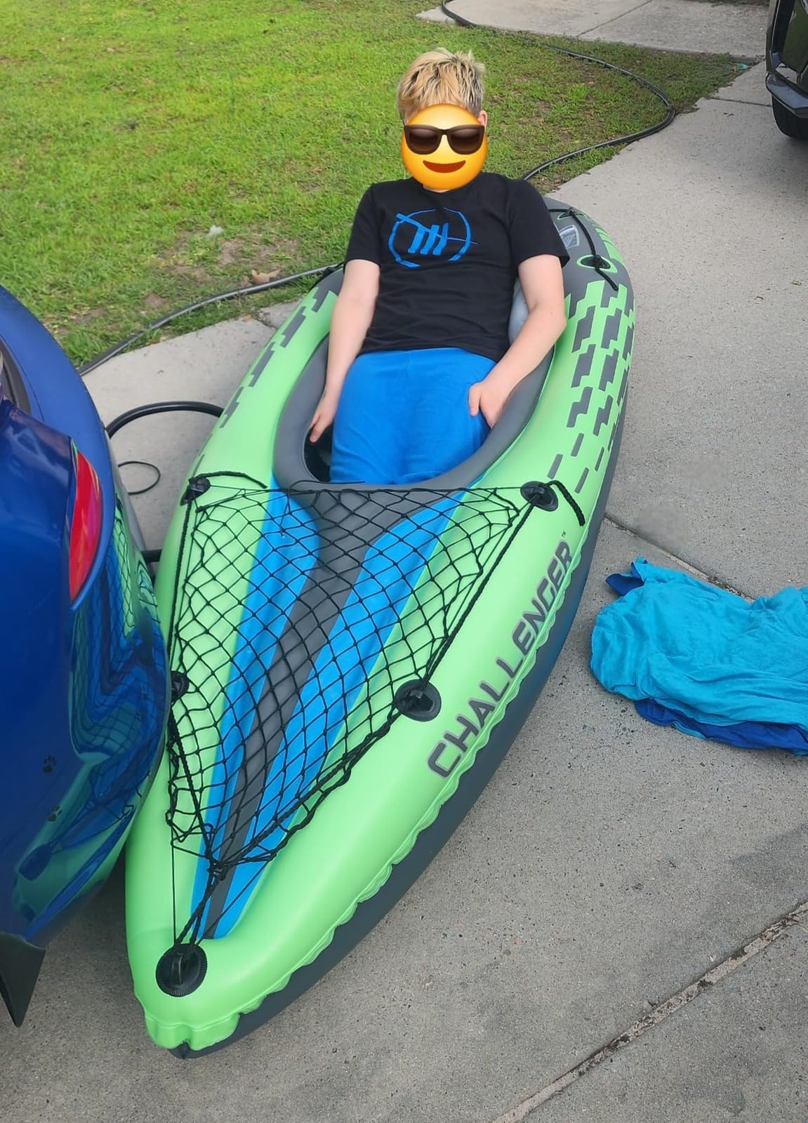 INTEX Challenger Inflatable Kayak Series: Includes Deluxe 86in Kayak Paddles and High-Output Pump – SuperStrong PVC – Adjustable Seat with Backrest – Removable Skeg – Cargo Storage Net customer photo 1