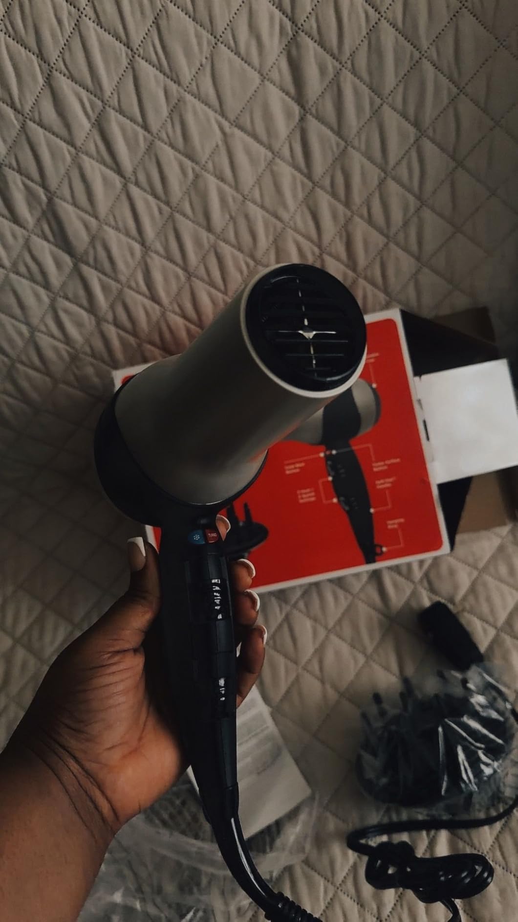 REVLON Turbo Hair Dryer | 1875 Watts of Maximum Shine, Fast Dry (Silver) | Built for Speed, Style & Shine, Fast Drying, Reduces Frizz, 3X Ceramic Coating customer photo 1