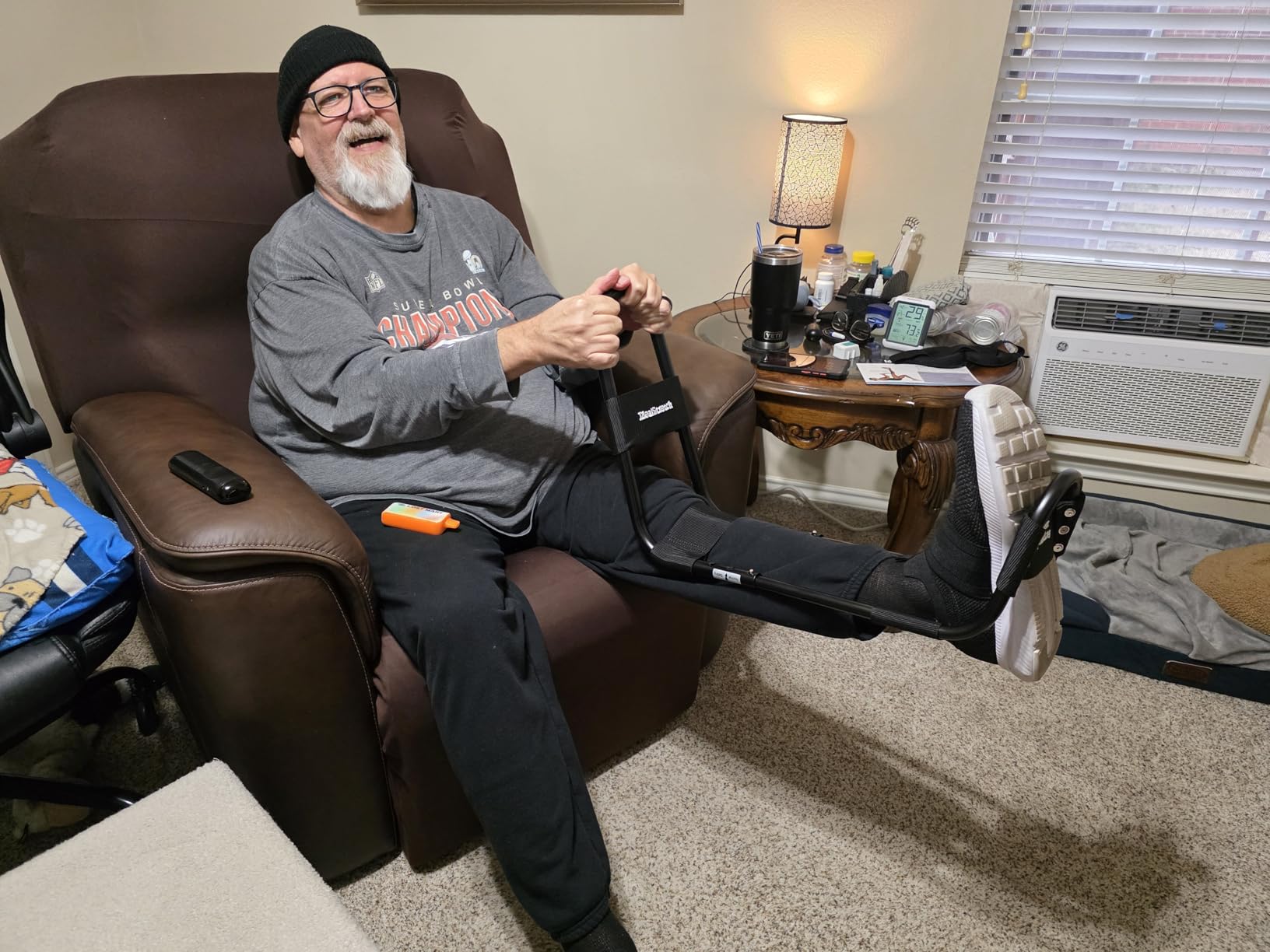 IdealStretch Leg Stretcher Hamstring Stretcher Hip Stretcher Patented customer photo 1