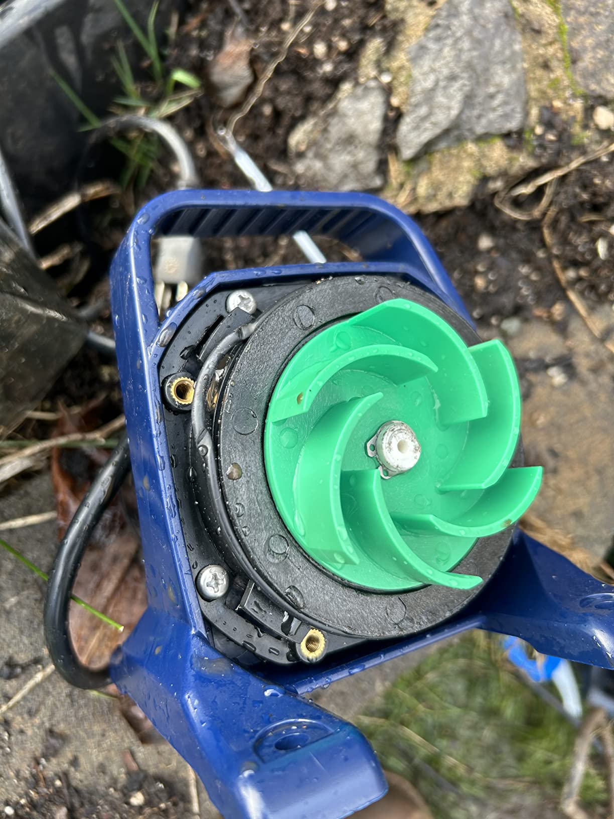 Alpine Corporation PAL3100 | 3100 GPH Submersible Water Pump with 33-ft Cord — Quiet 276W Motor, 21.5-ft Lift — Multi-Angle Flow for Ponds, Waterfalls & Fountains — Durable & Efficient customer photo 2