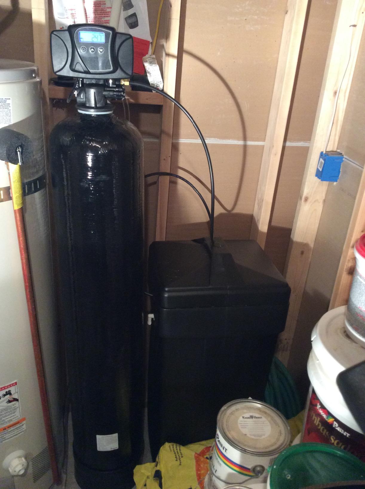 AFWFilters 5600sxt Metered On-demand 48,000 Grain Water Softener with brine tank, bypass and 1