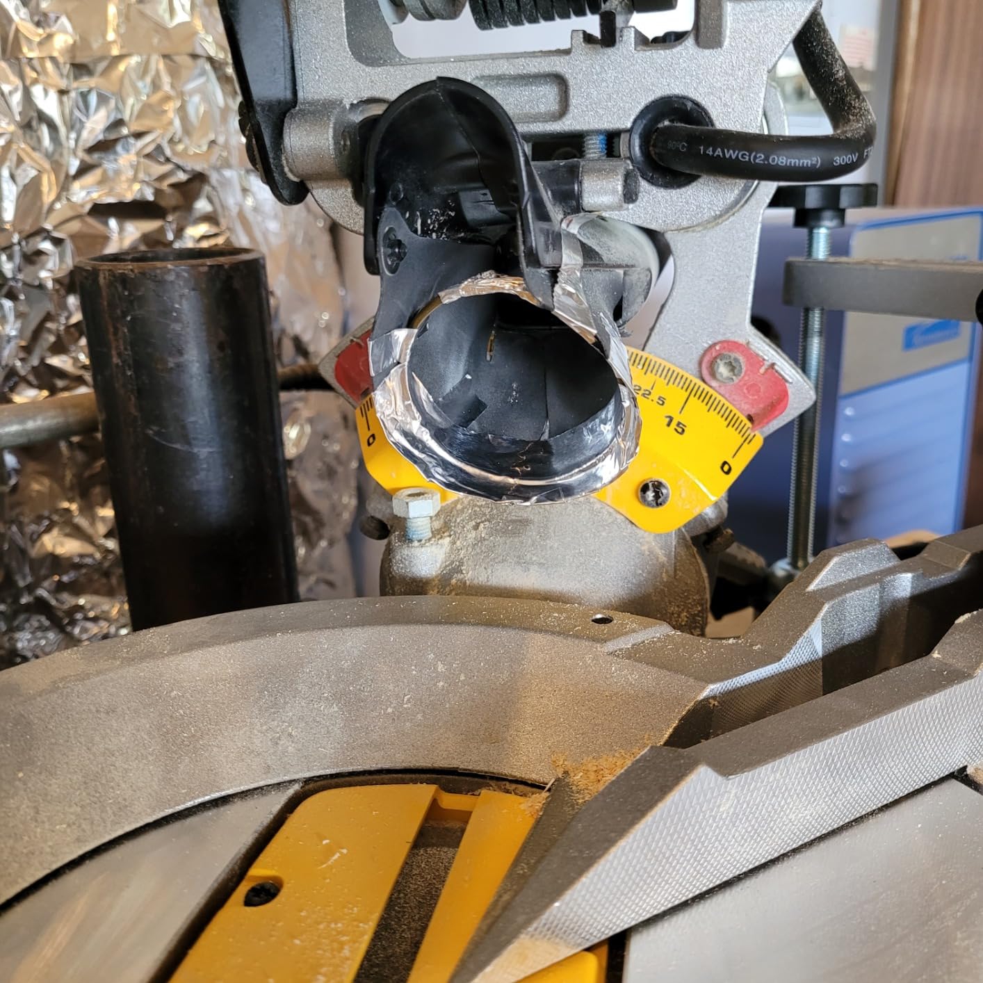 DEWALT Miter Saw, 12-inch Double Bevel Sliding Compound Miter Saw with XPS LED Shadow Light System, Includes Blade Wrench, Material Clamp and Dust Bag (DWS780) customer photo 1