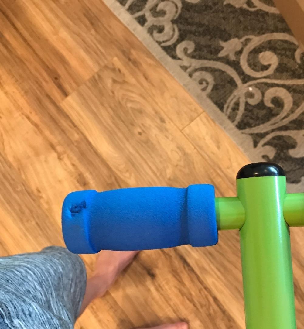 Geospace Jumparoo Boing! JR. Steel Pogo Stick for Kids of 50-90 lbs Weight by Air Kicks, Small Size Pogo Stick-Active Outdoor Fun Toy for Boys and Girls for Exercise, Balance,Coordination (Purple) customer photo 1