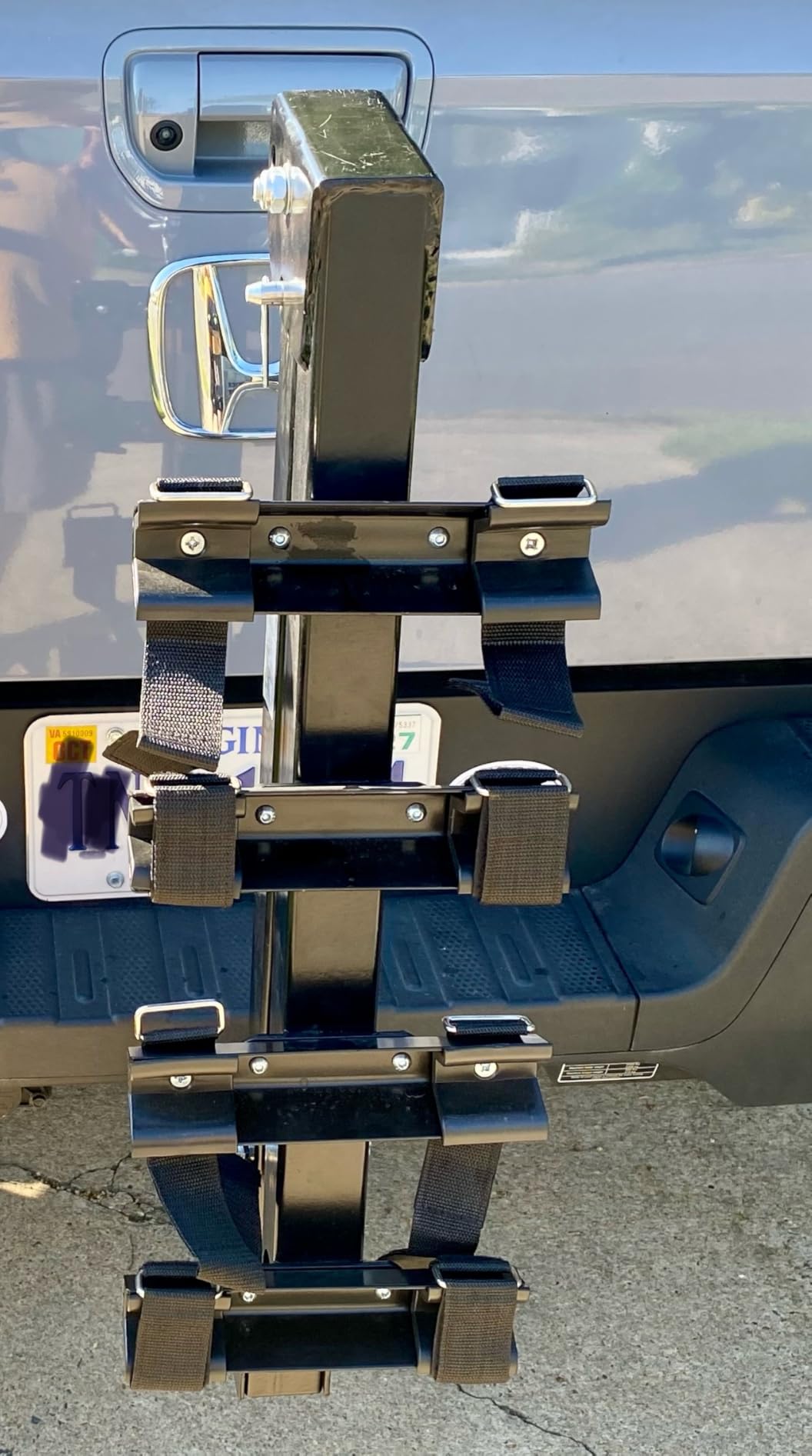 MaxxHaul Hitch Mount 4 Bike Rack 150 lb Capacity Heavy‑Duty Swing Down Design Fits Cars Trucks SUVs and Minivans with Safety Reflector Easy Install (70210) customer photo 1