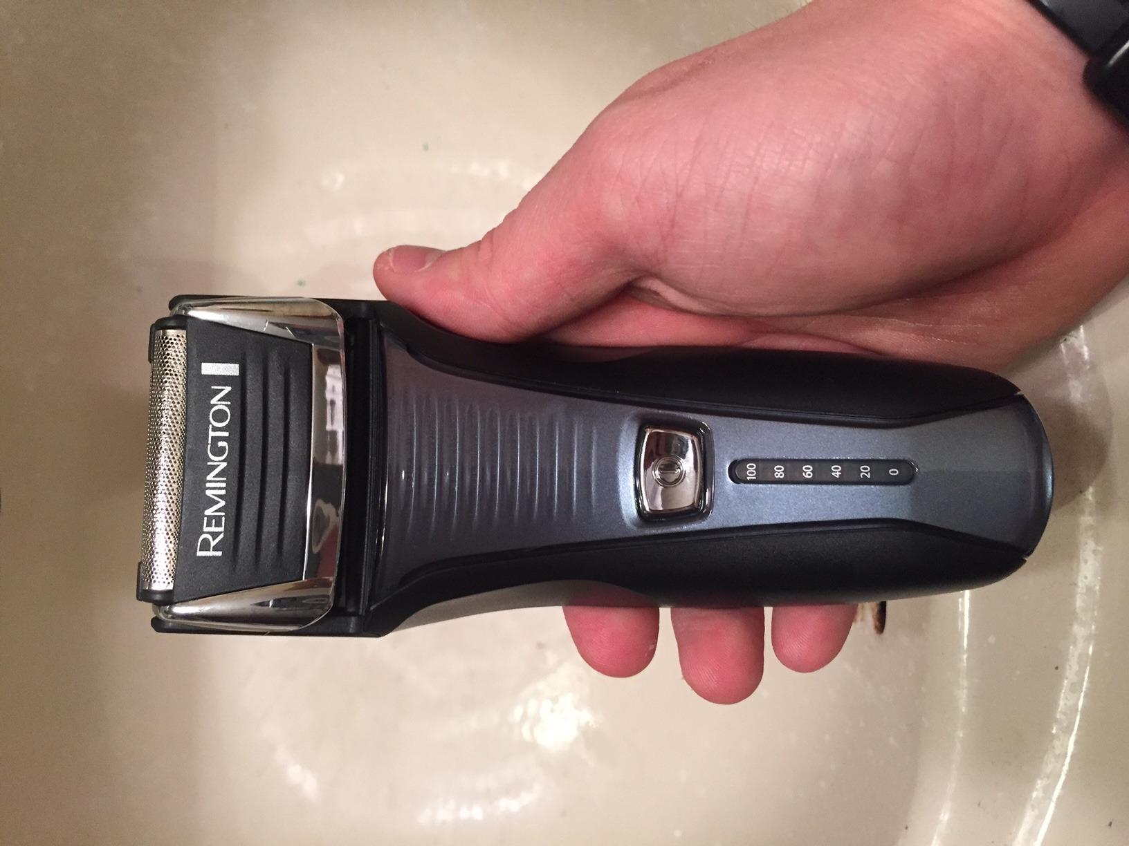Remington F5 Power Series Foil Shaver for Men, Cordless Rechargeable Razor | Close, Comfortable Shave Every Time, Pivot & FlexFoil Technology, Pop-Up Trimmer for Detailing, Lightweight Handheld Design customer photo 2