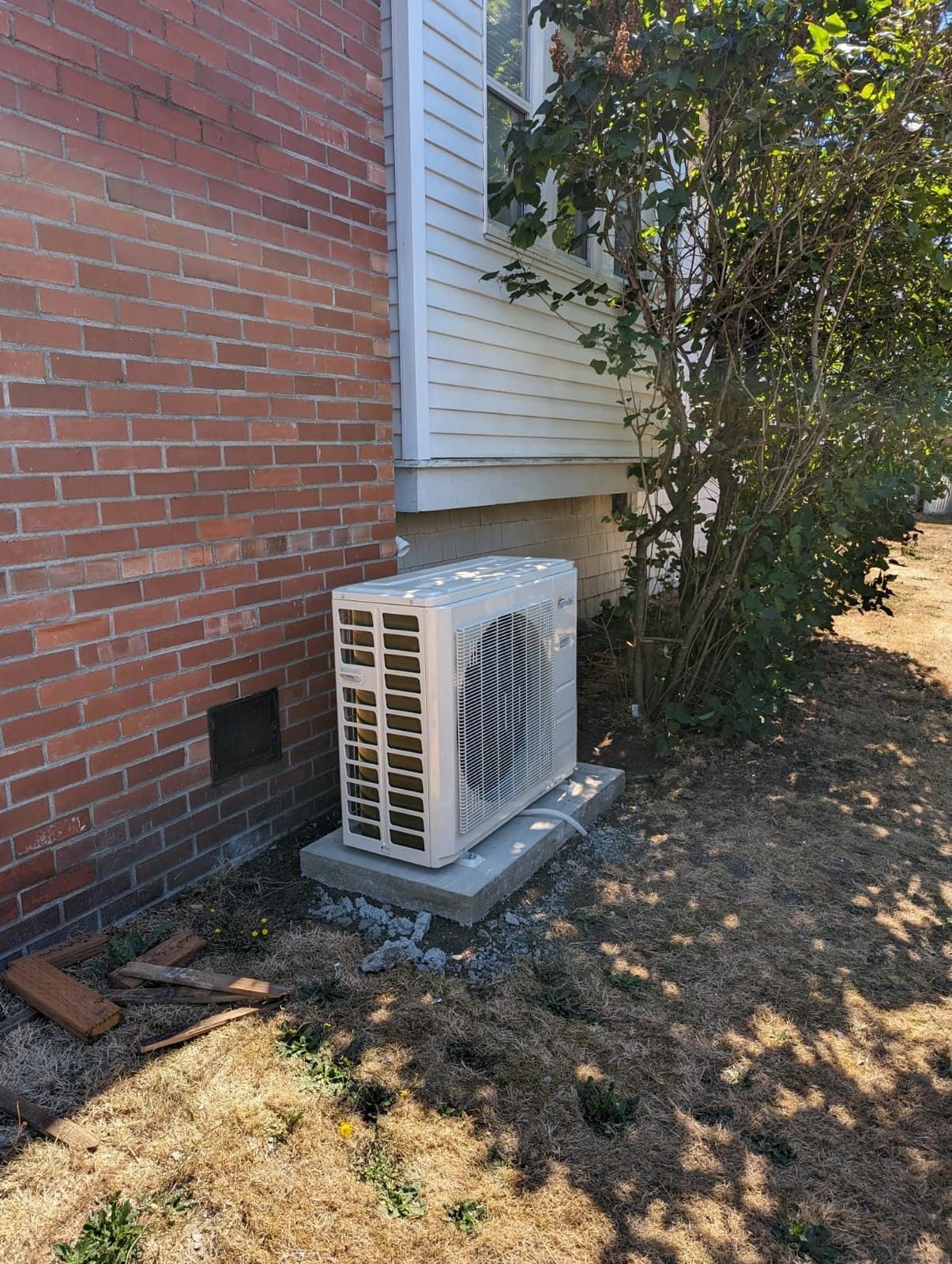 Senville AURA Mini Split Air Conditioner, Heat Pump, White, 24000 BTU customer photo 1