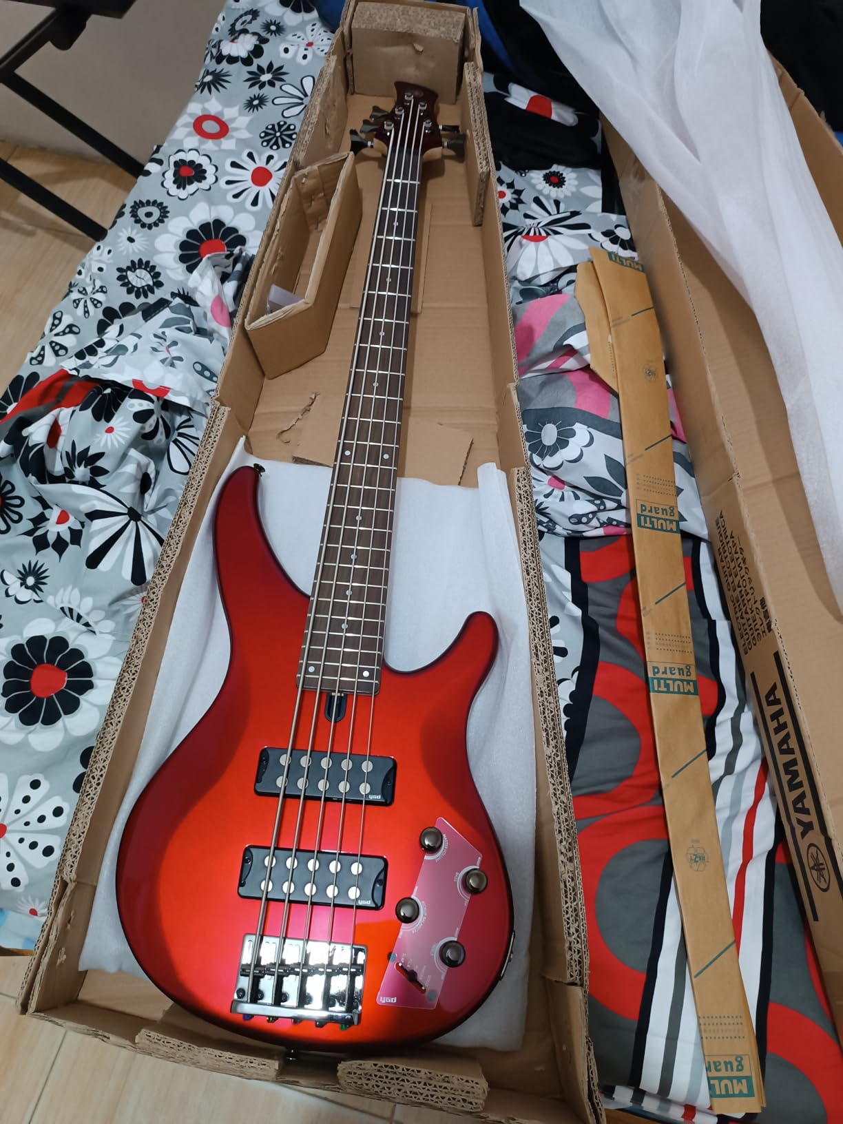 Yamaha TRBX305 BL 5-String Electric Bass Guitar,Black customer photo 1