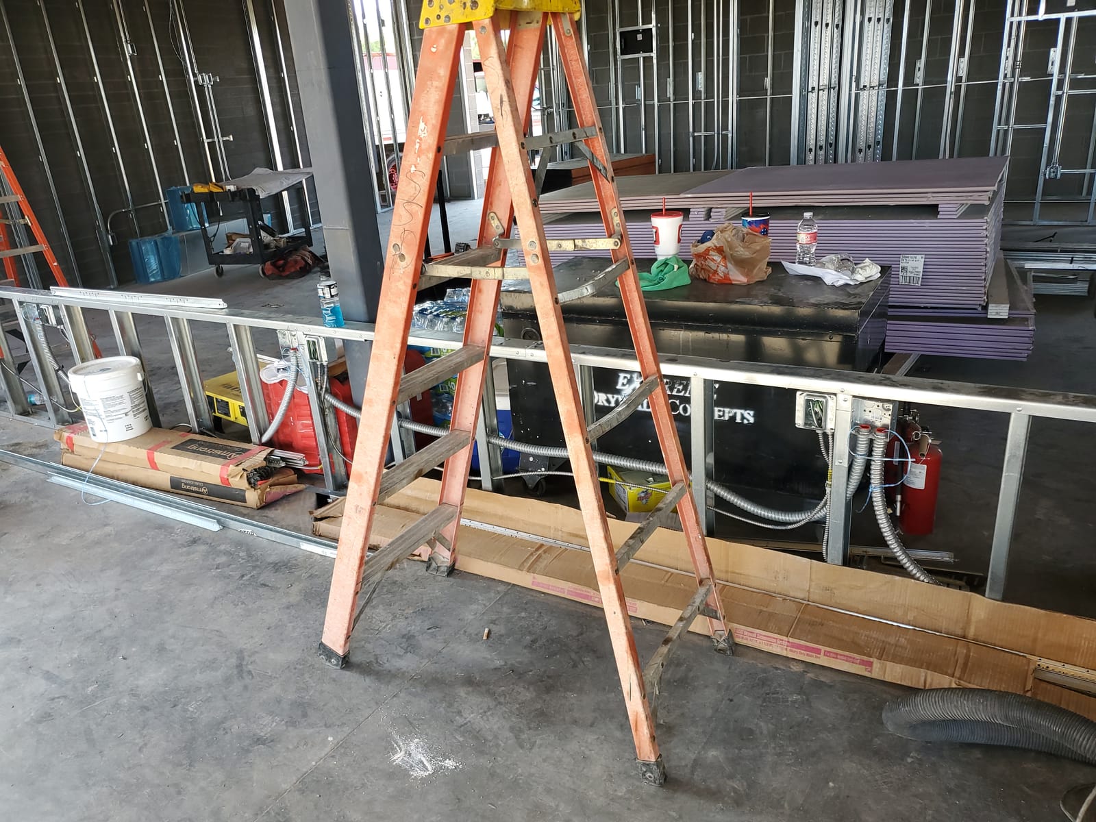 Milwaukee 2656-20 M18 18V 1/4 Inch Lithium Ion Hex Impact Driver with 1,500 Inch Pounds of Torque and LED Lighting Array (Battery Not Included, Power Tool Only) customer photo 2