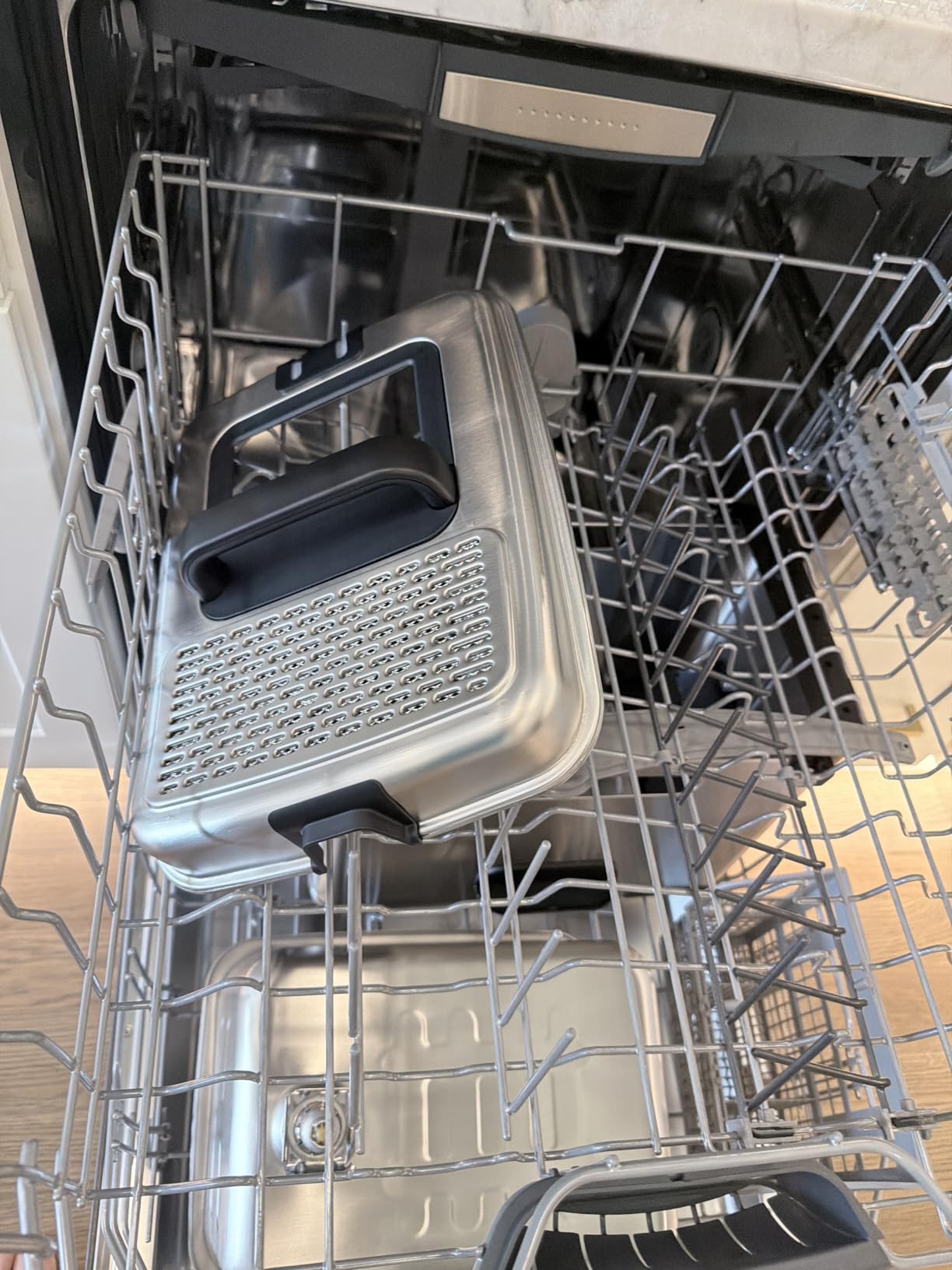 T-fal Deep Fryer with Basket, 3.5L, 1700W, Oil Filtration, Temp Control, Stainless Steel Exterior, 300-375 F, Locking Lid with Viewing Window, Countertop Electric Fryer customer photo 1