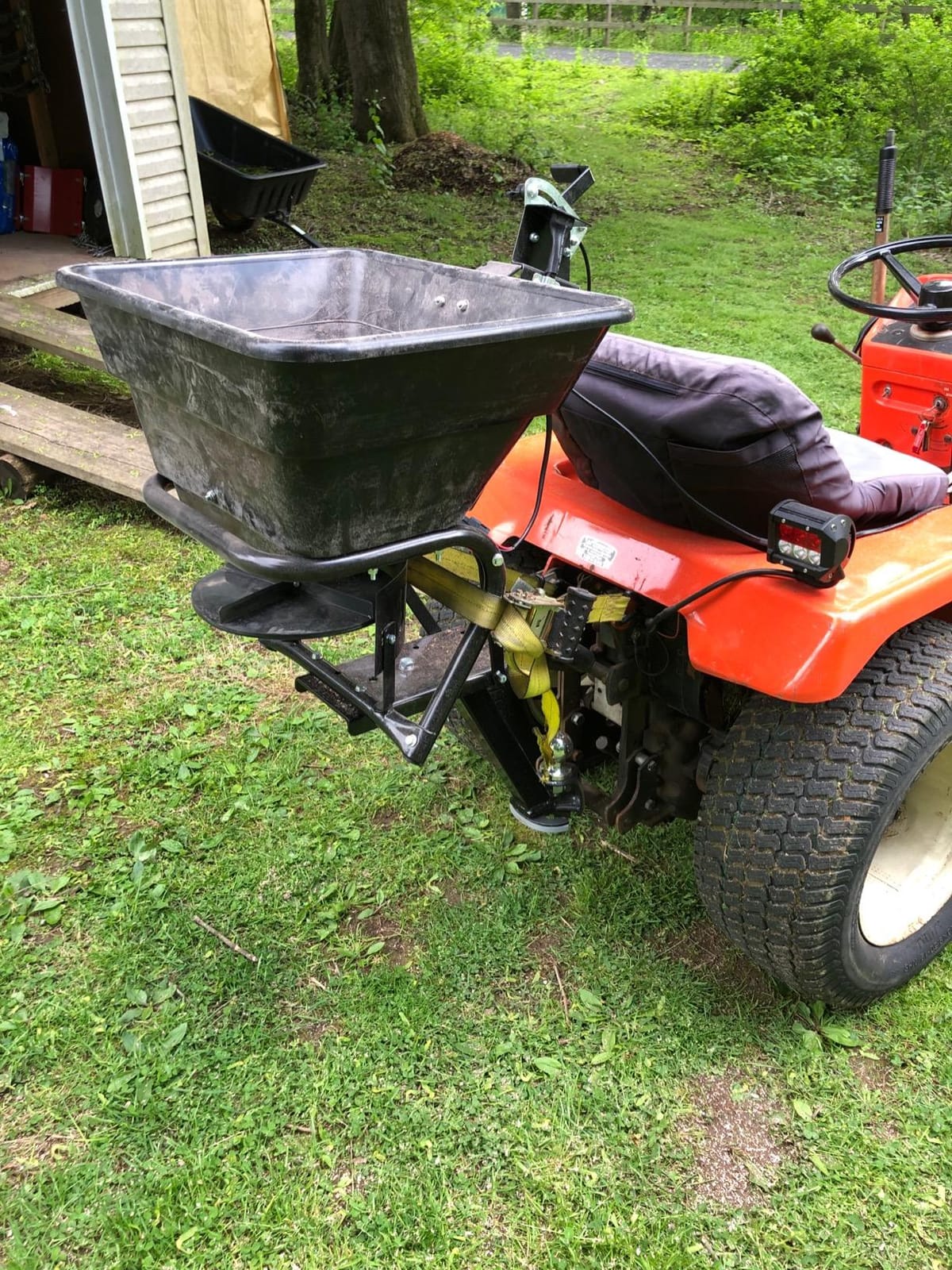 Field Tuff 12V Tow and Pull Behind Lawn Tractor Grass, Seed, and Fertilizer Spreader with 80 Pound Capacity, Weighs 16.5 Pounds customer photo 2