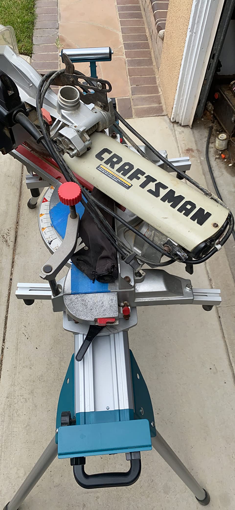 Makita WST06 Compact Folding Miter Saw Stand customer photo 1