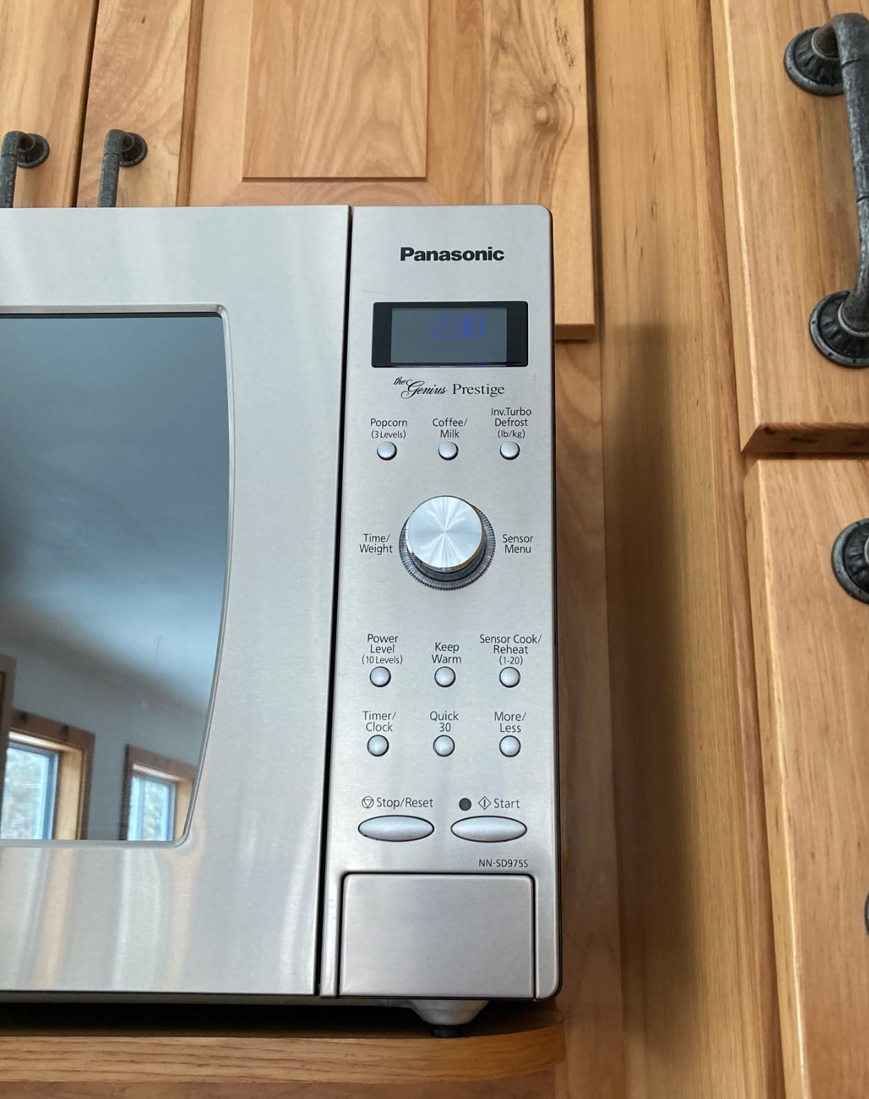 Panasonic Microwave Oven with Cyclonic Wave Inverter Technology, 1250W, 2.2 cu.ft. Countertop Microwave with Genius Sensor One-Touch Cooking - NN-SD975S (Stainless Steel/Silver) customer photo 1
