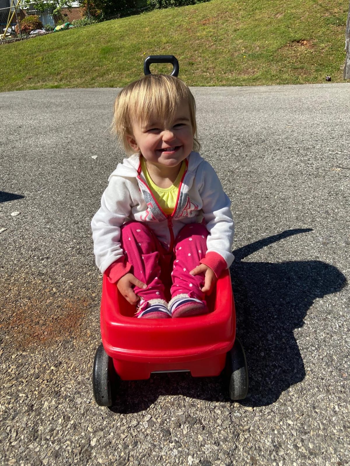 Little Tikes Lil' Wagon for Toddler Boys and Grils Ages 18 Months + customer photo 2