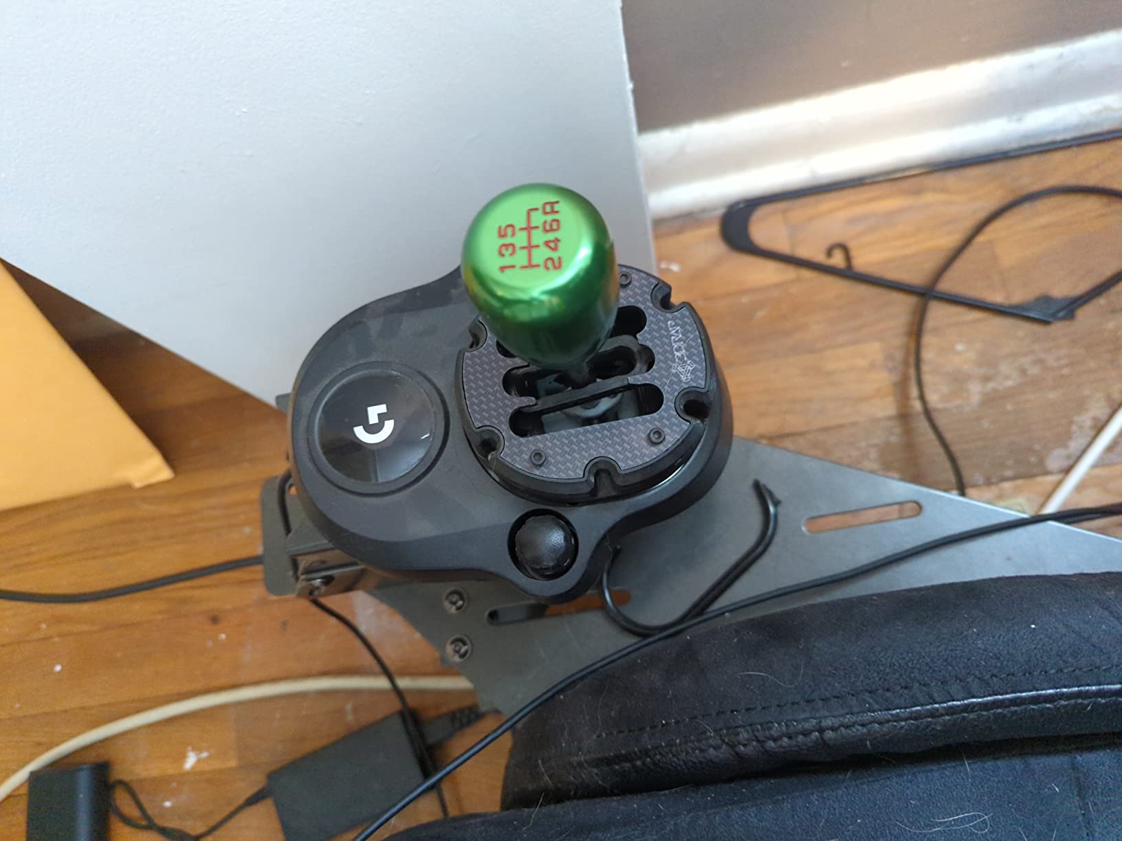 Logitech G920 Driving Force Racing Wheel and Pedals, Force Feedback + Logitech G Driving Force Shifter - Xbox Series X|S, Xbox One and PC, Mac - Black customer photo 1