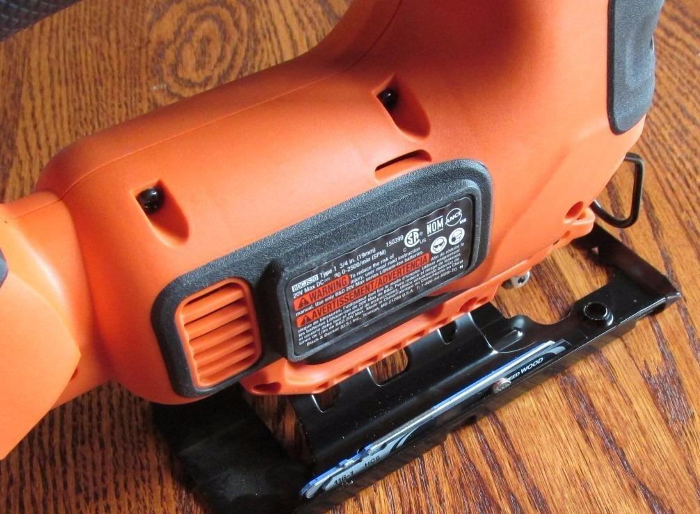 BLACK+DECKER 20V MAX* POWERCONNECT Cordless Jig Saw, Jigsaw Tool Only (BDCJS20B) customer photo 2