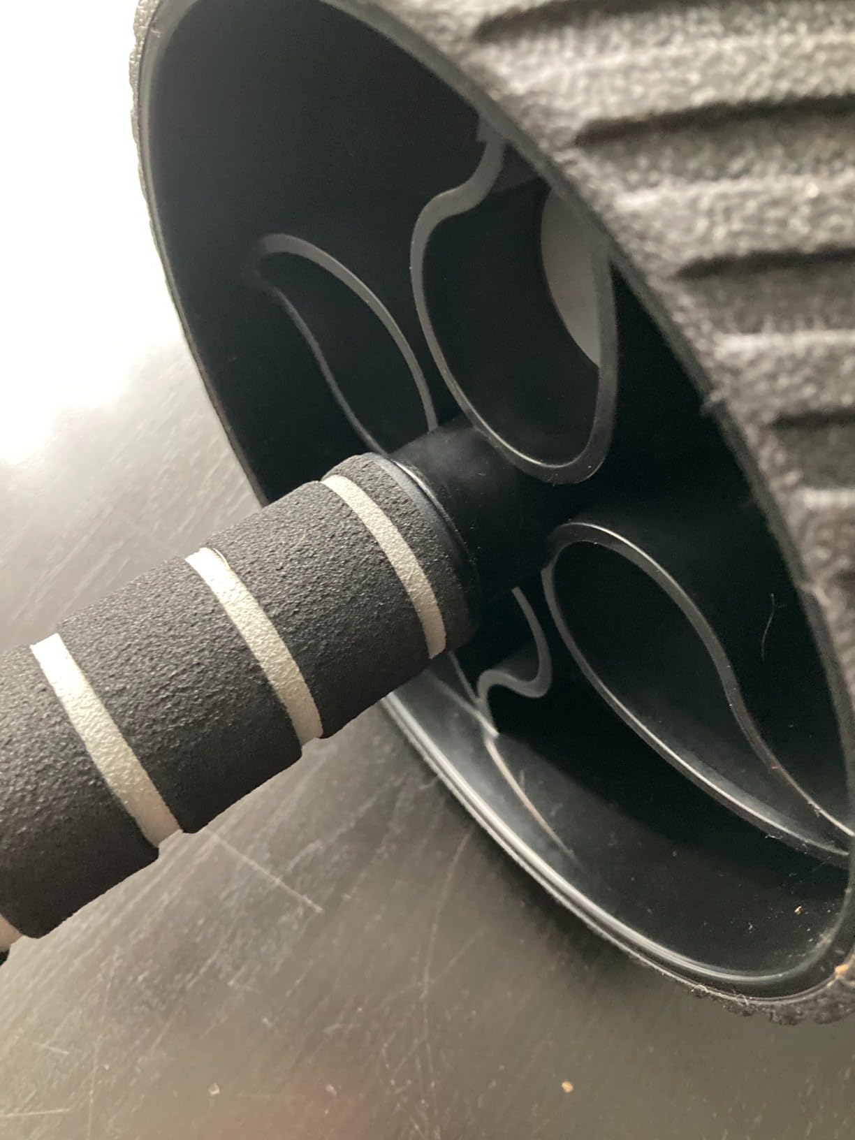 Sports Research® Ab Wheel Roller for Core Strength Training customer photo 1