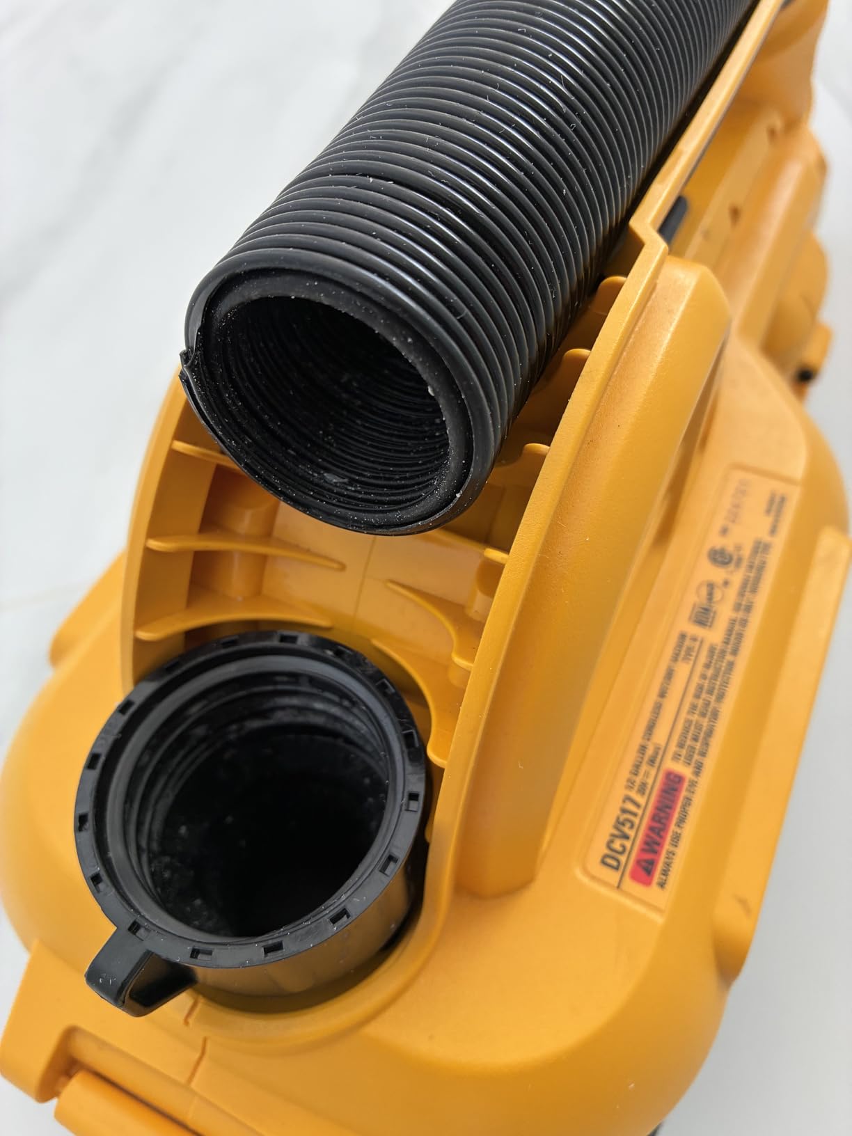 DEWALT 20V MAX Hand Vacuum, Cordless, for Wet or Dry Surfaces, 1/2-Gallon Tank, Washable Filter, Portable, Bare Tool Only (DCV517B) customer photo 2