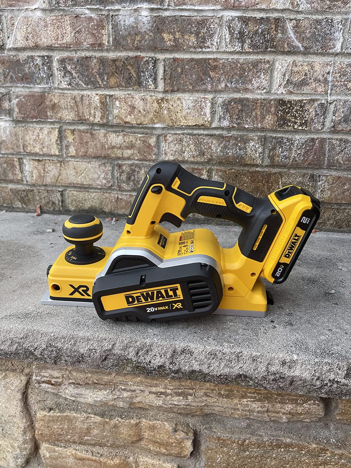 DEWALT 20V MAX Planer, 30,000 Cuts Per Minute, 2 mm Cut Depth, Brushless Motor, Bare Tool Only (DCP580B) customer photo 2