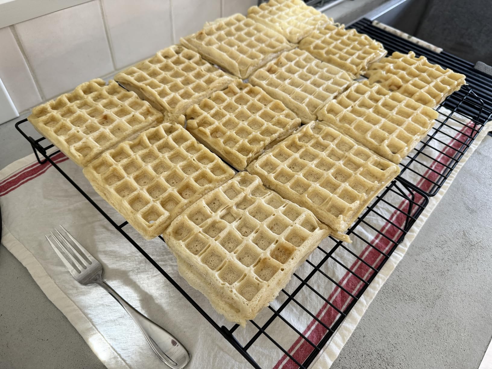 KRUPS 4-Slice Belgian Waffle Maker, Stainless Steel, 5 Browning Levels, Audible Ready Beep, Removable Plates, 1200W, Silver/Black, Large Family Waffle Maker customer photo 1