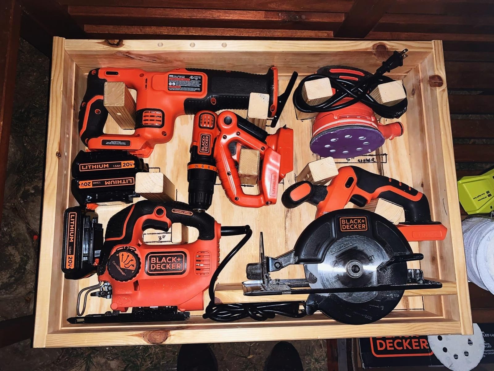 BLACK+DECKER 20V MAX Power Tool Combo Kit, 4-Tool Cordless Power Tool Set with 2 Batteries and Charger (BD4KITCDCRL) customer photo 1