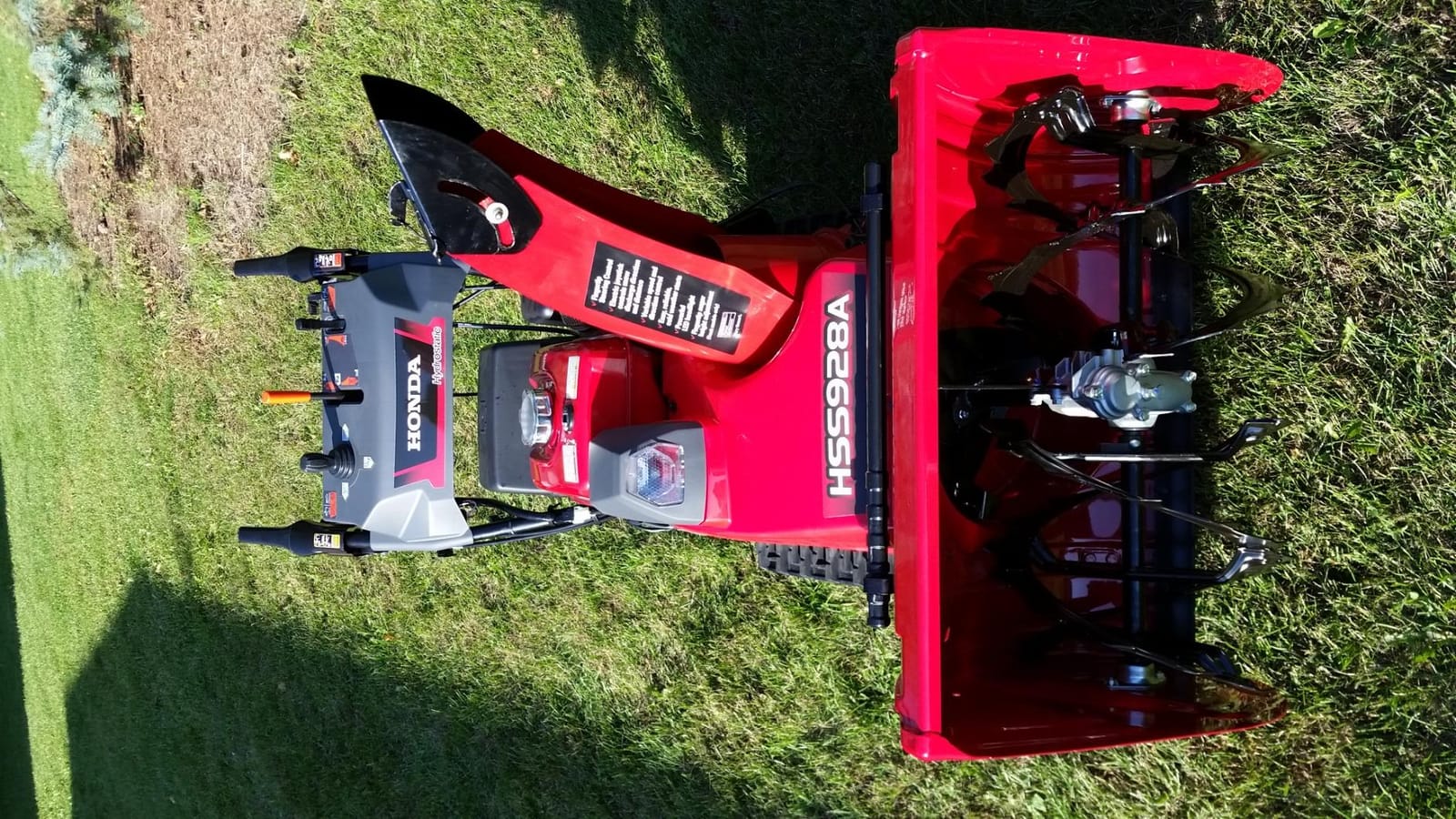 Honda HSS928 28-Inch Two Stage Snow Blower (HSS928AATD) customer photo 2