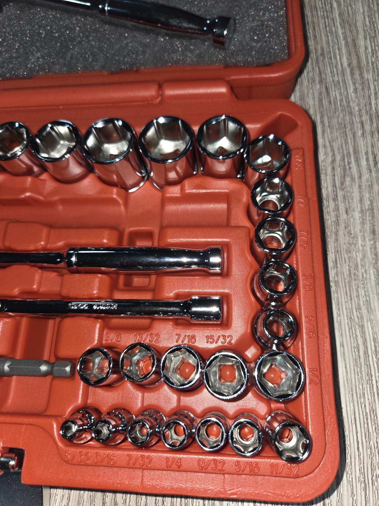 EPAuto 40 Pieces 1/4-Inch & 3/8-Inch Drive Socket Set, 72 Tooth Ratchet customer photo 2