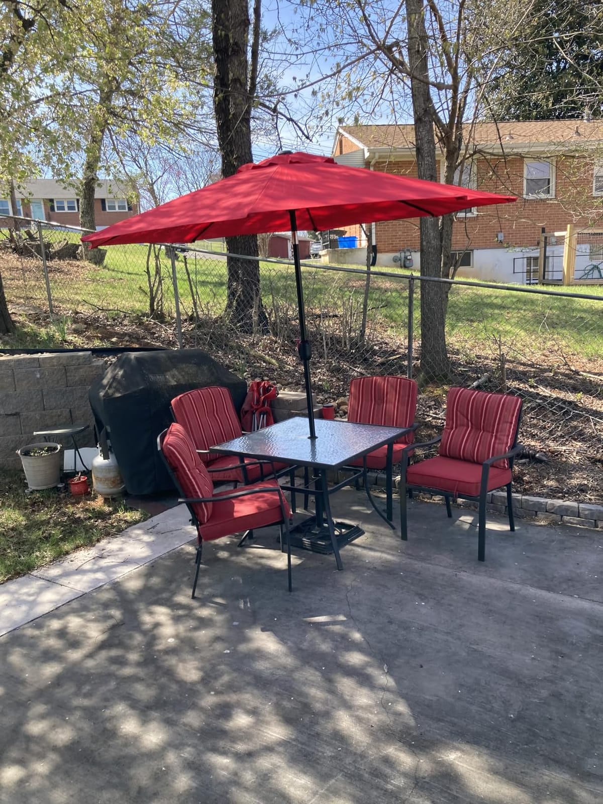Sunnyglade 9' Patio Umbrella Outdoor Table Umbrella with 8 Ribs Red customer photo 2