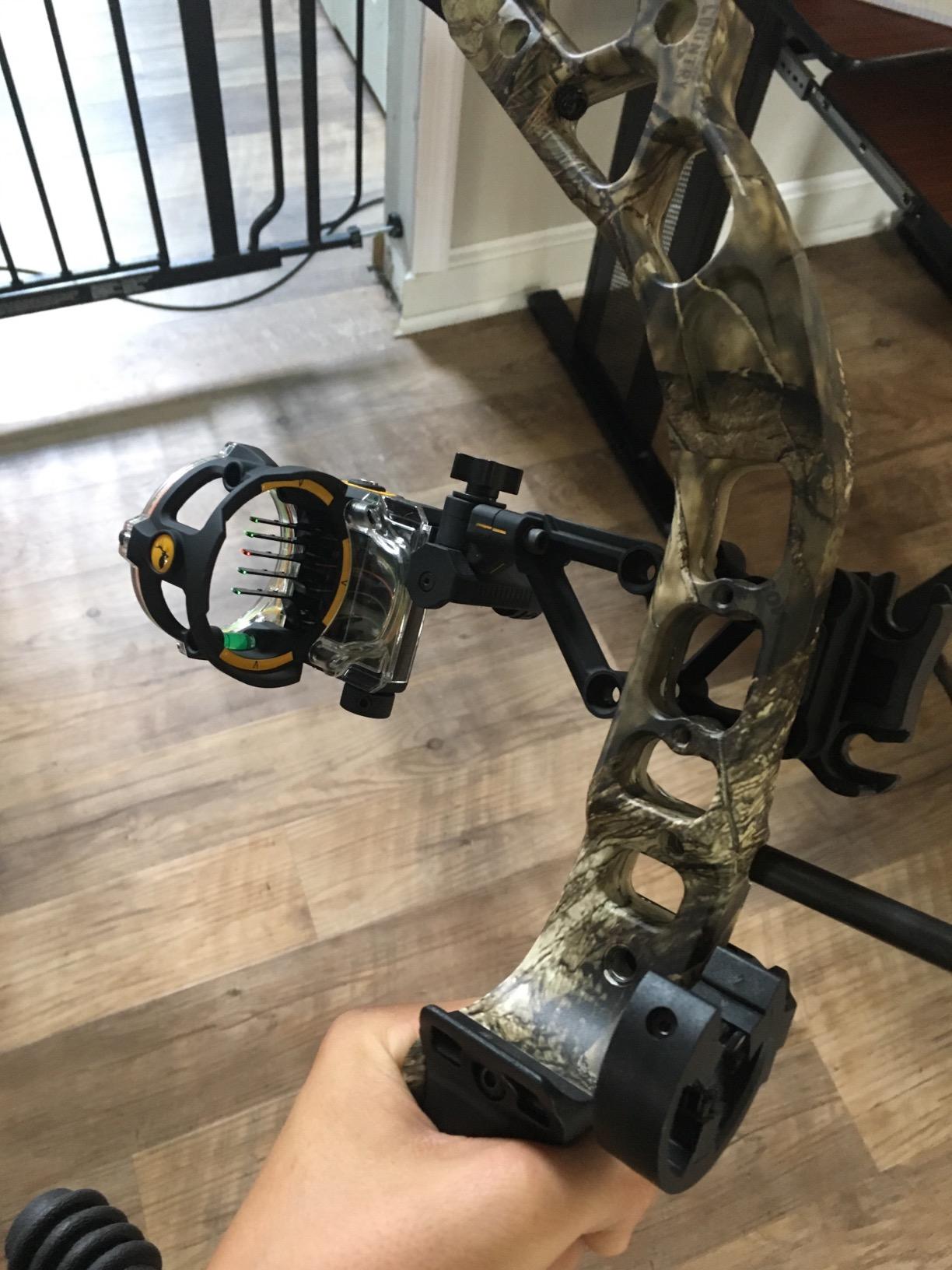 Trophy Ridge React H5 Bow Sight - 5 Pin Sight, Tool Less Windage and Elevation Adustability, 2nd Axis Leveling, Adjustable Click Light customer photo 1