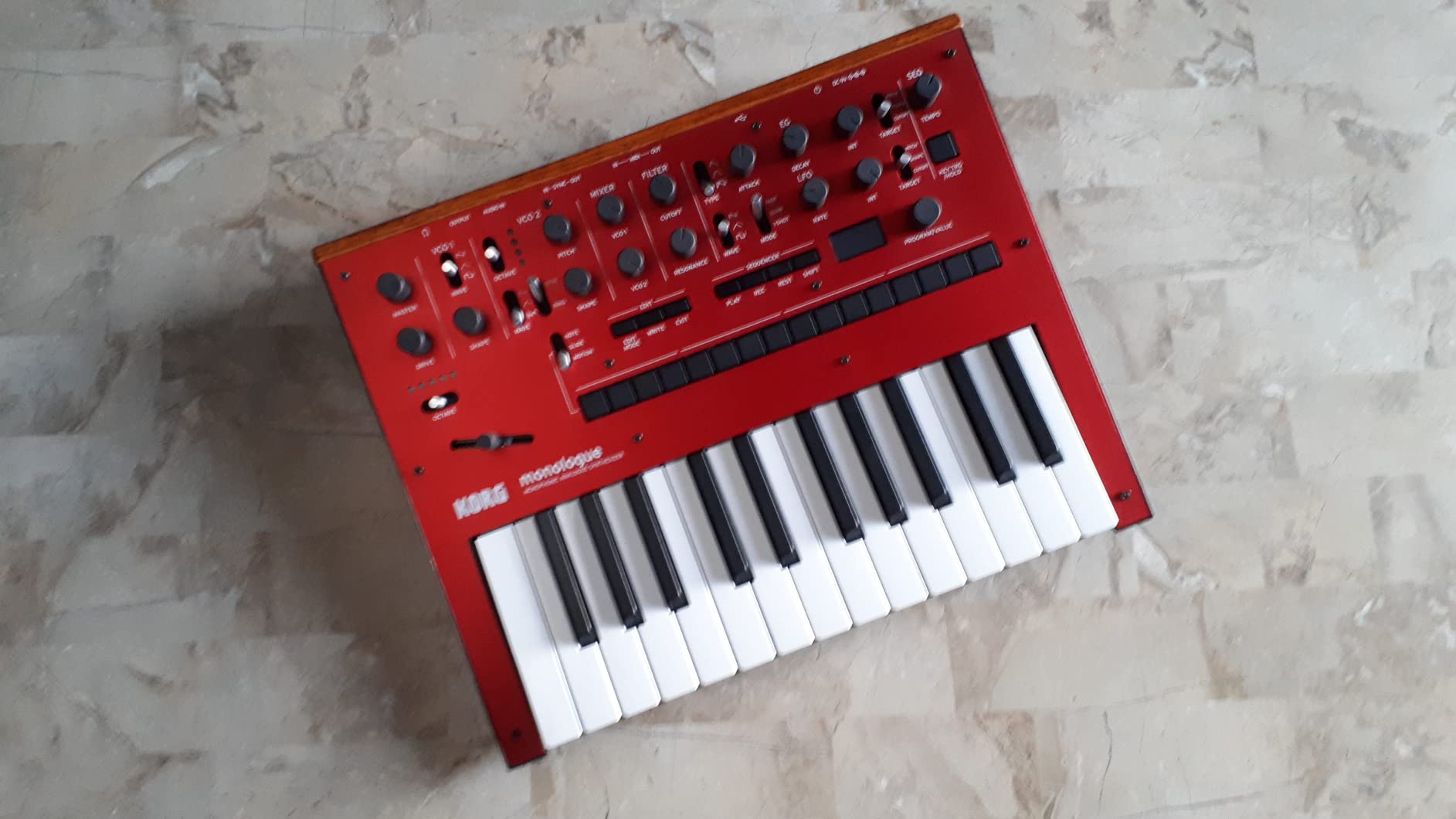 Korg monologue Monophonic Analog Synthesizer w/ 16-step Sequencer customer photo 1