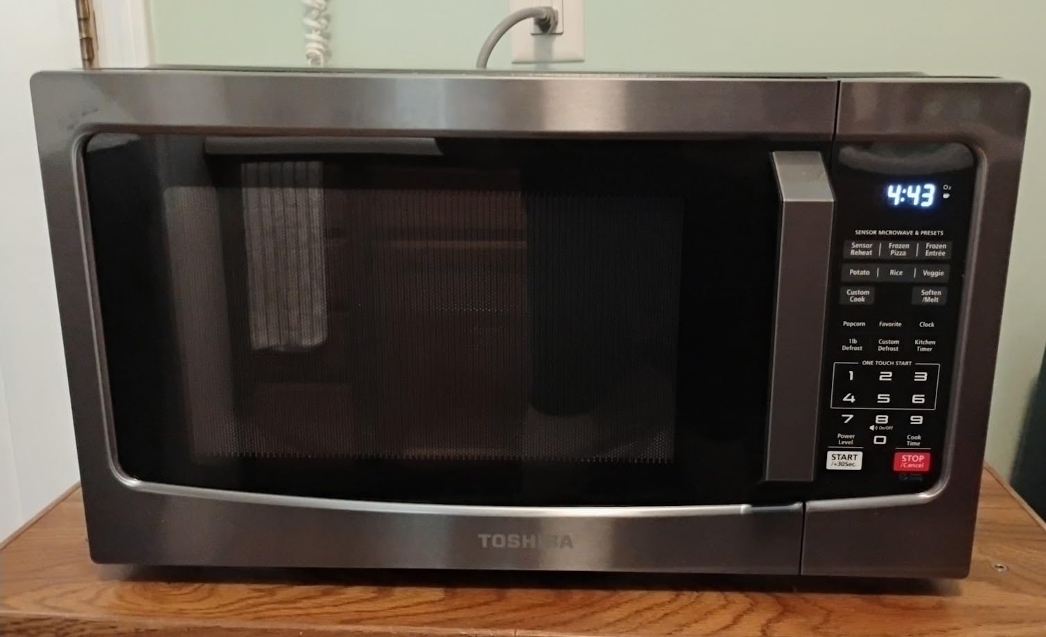 TOSHIBA Countertop Microwave Oven, 1.2 Cu.Ft, 1000W, Black | 12.4 inch Removable Turntable, Smart Humidity Sensor, 12 Auto Menus, Mute Function, ECO Mode, Easy Clean Interior customer photo 1