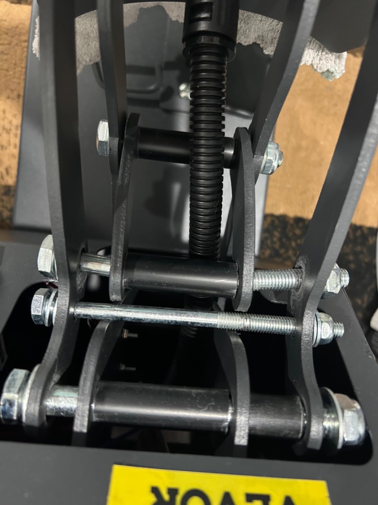 VEVOR Heat Press 6x3.75Inch Curved Element Hat Press Clamshell Design Heat Press for Hats Rigid Steel Frame No Stick Digital LCD Timer and Temperature Control (6x3.75Inch Clamshell Design) customer photo 1