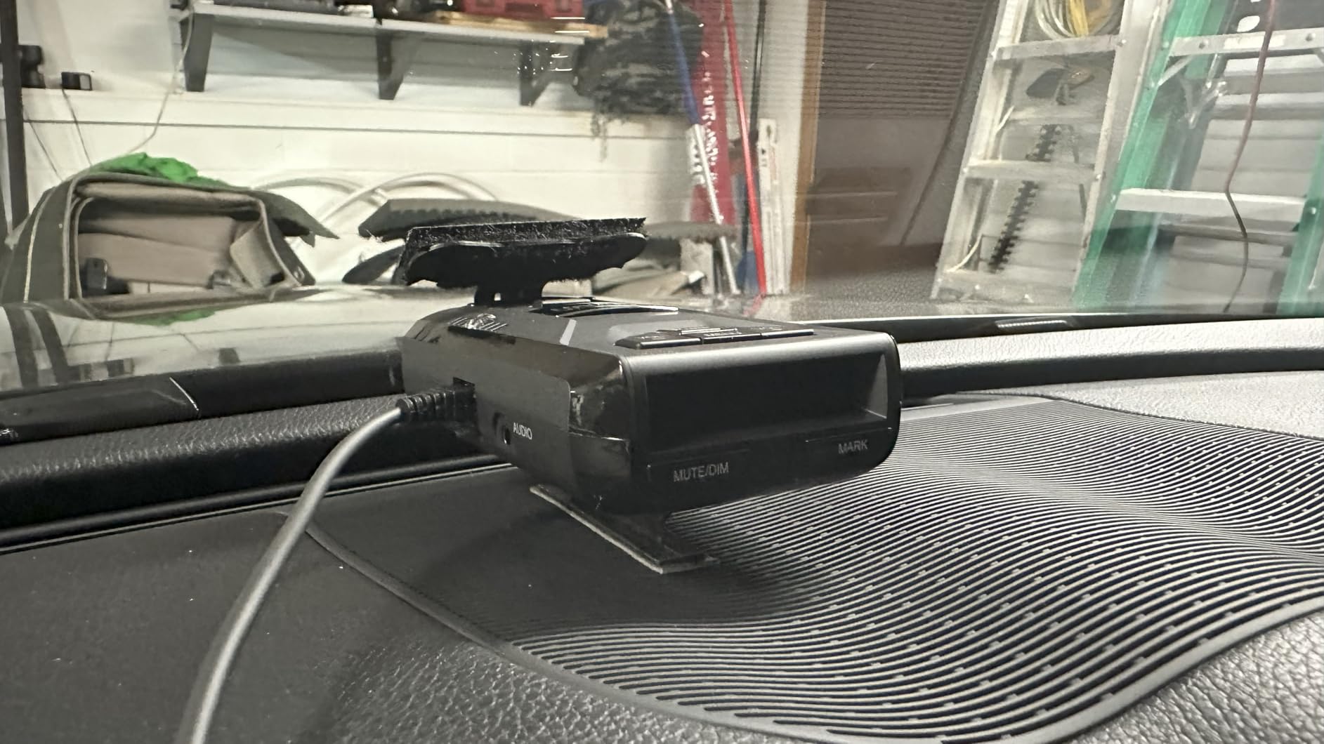 Uniden R3 EXTREME LONG RANGE Laser/Radar Detector, Record Shattering Performance, Built-in GPS w/ Mute Memory, Voice Alerts, Red Light & Speed Camera Alerts, Multi-Color OLED Display, Black customer photo 1