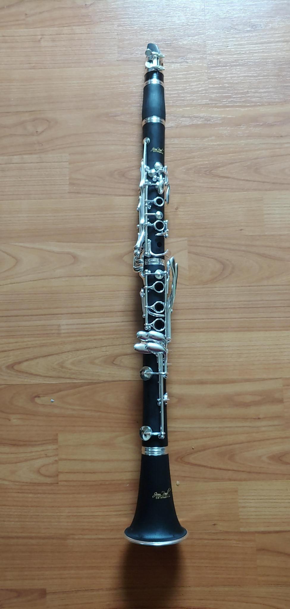 Jean Paul CL-400 Intermediate Bb Clarinet, French Boehm 17-Key System customer photo 1