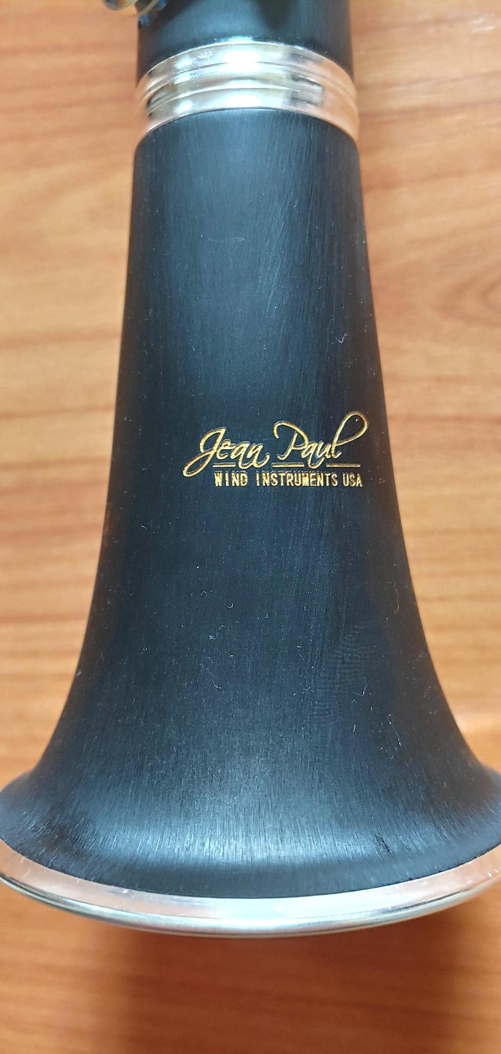 Jean Paul CL-400 Intermediate Bb Clarinet, French Boehm 17-Key System customer photo 2