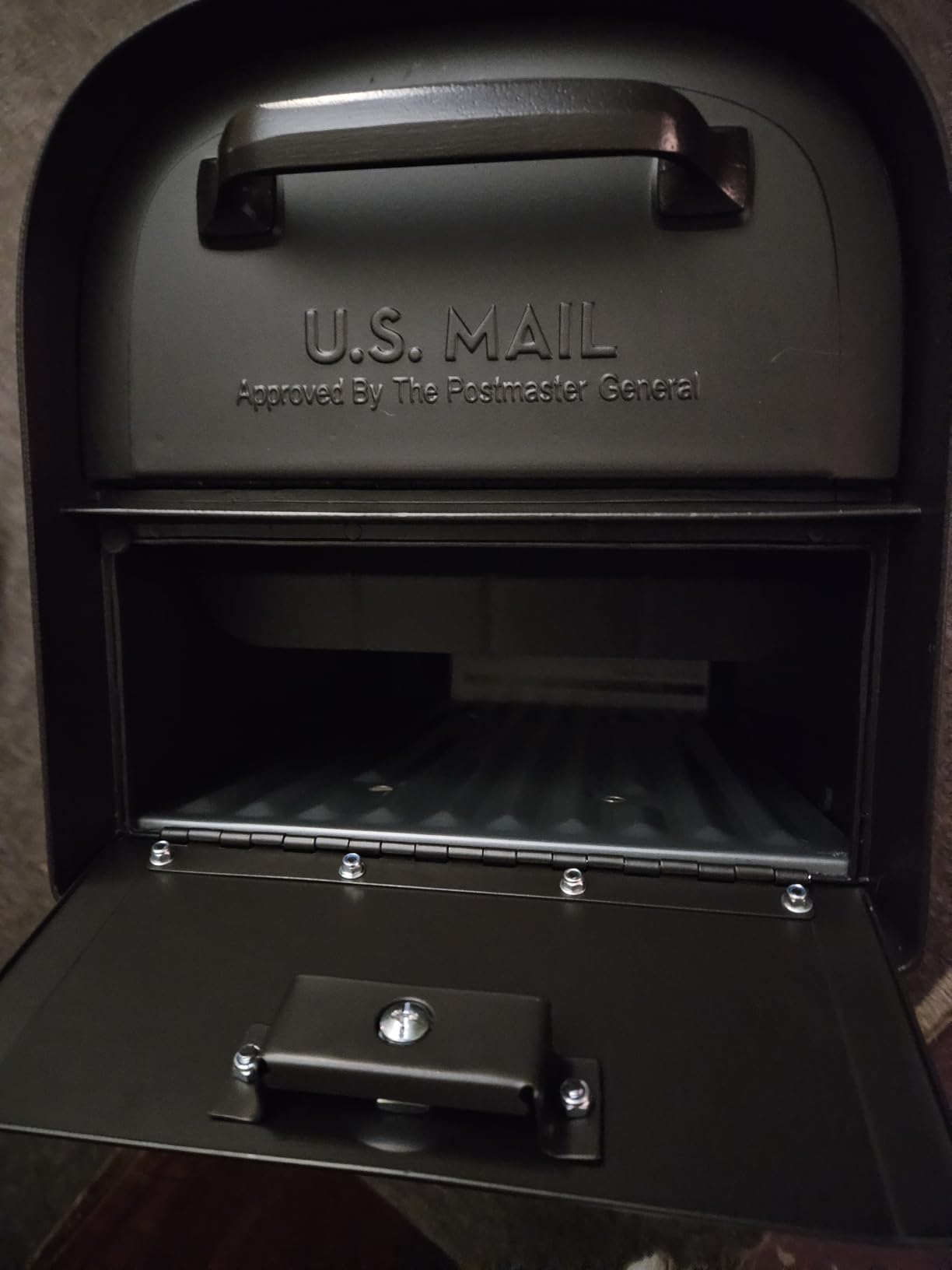 Architectural Mailboxes 6300B-10 Oasis 360 Locking Parcel Mailbox, Extra Large, Black, 6300B-10 customer photo 2